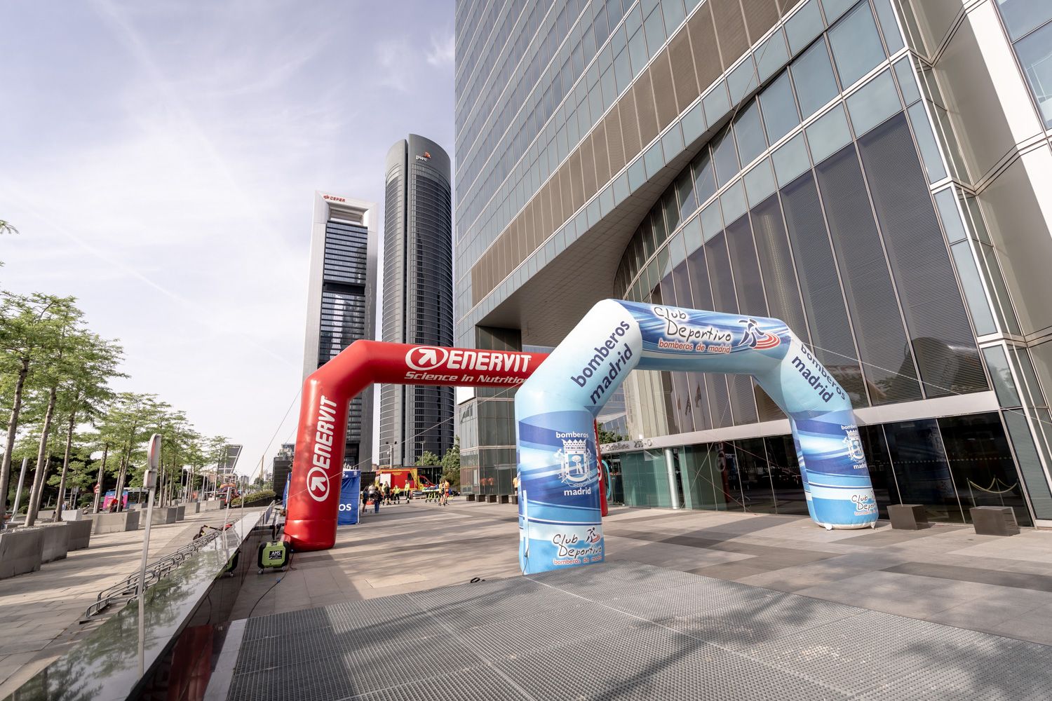 Todas las fotos de la Carrera Vertical Torre Emperador Castellana   @vsmphotoevents  07875