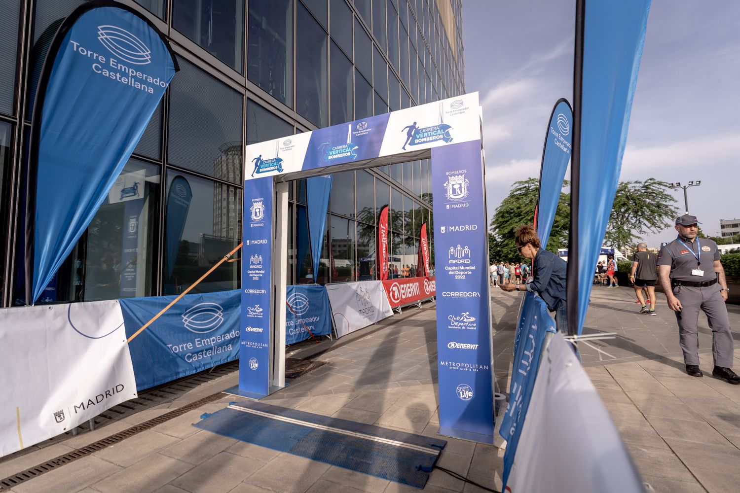 Todas las fotos de la Carrera Vertical Torre Emperador Castellana   @vsmphotoevents  07885