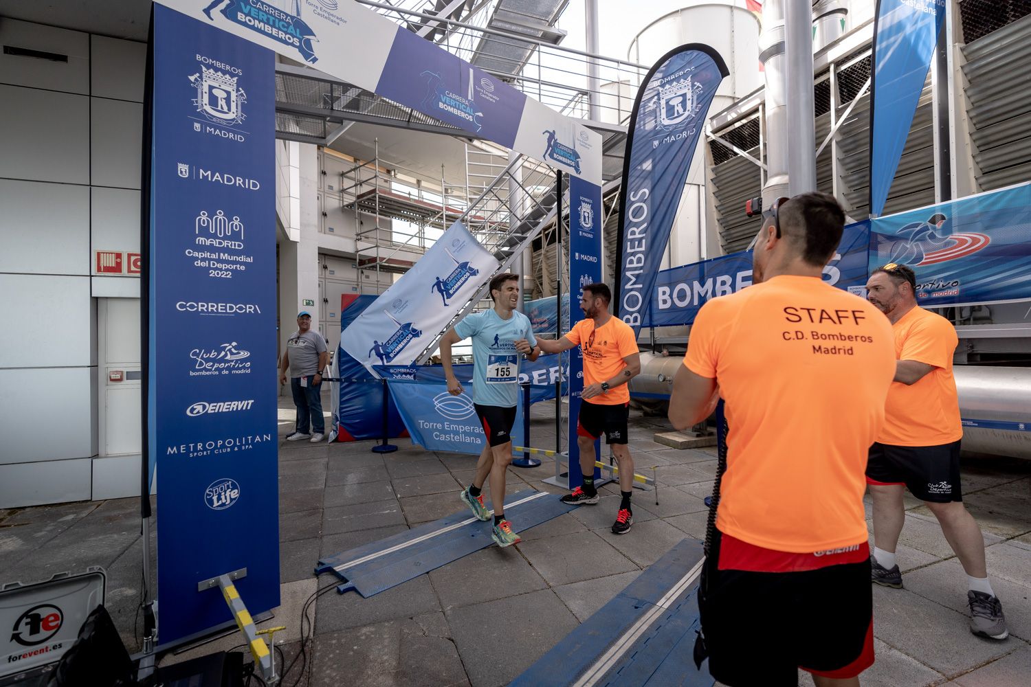 Todas las fotos de la Carrera Vertical Torre Emperador Castellana   @vsmphotoevents  08277