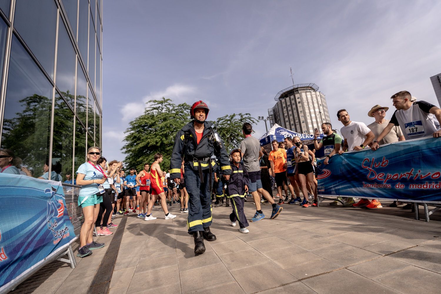 Todas las fotos de la Carrera Vertical Torre Emperador Castellana   @vsmphotoevents  07927