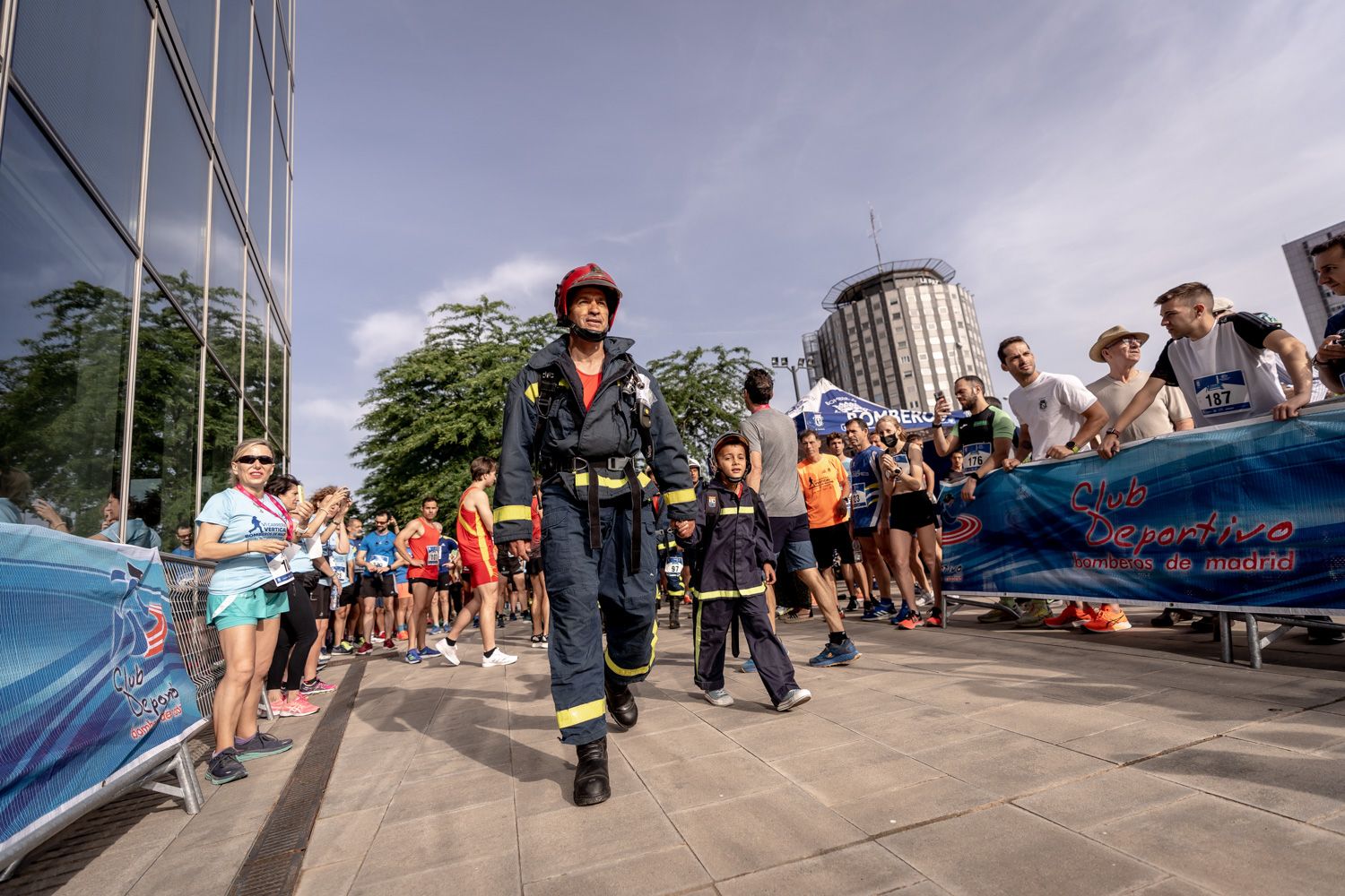 Todas las fotos de la Carrera Vertical Torre Emperador Castellana   @vsmphotoevents  07929