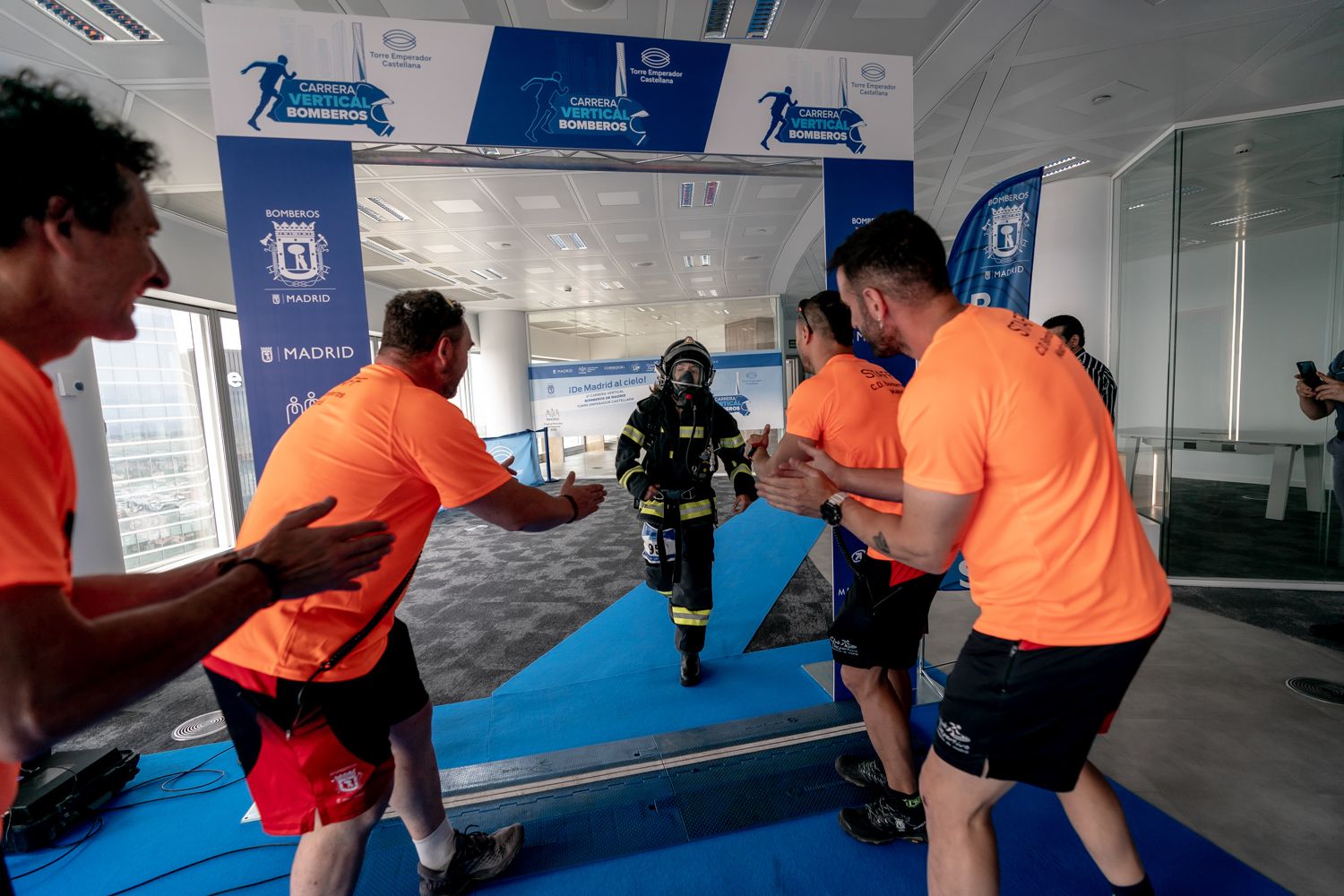 Todas las fotos de la Carrera Vertical Torre Emperador Castellana   @vsmphotoevents  03849
