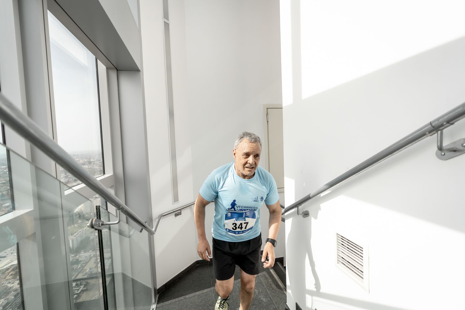 Todas las fotos de la Carrera Vertical Torre Emperador Castellana   @vsmphotoevents  08333