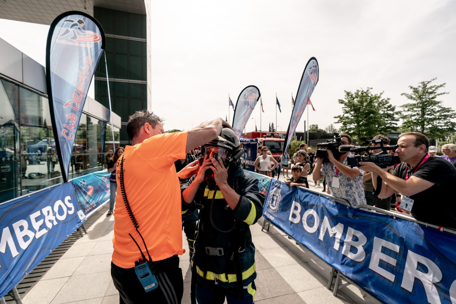 Todas las fotos de la Carrera Vertical Torre Emperador Castellana   @vsmphotoevents  03137