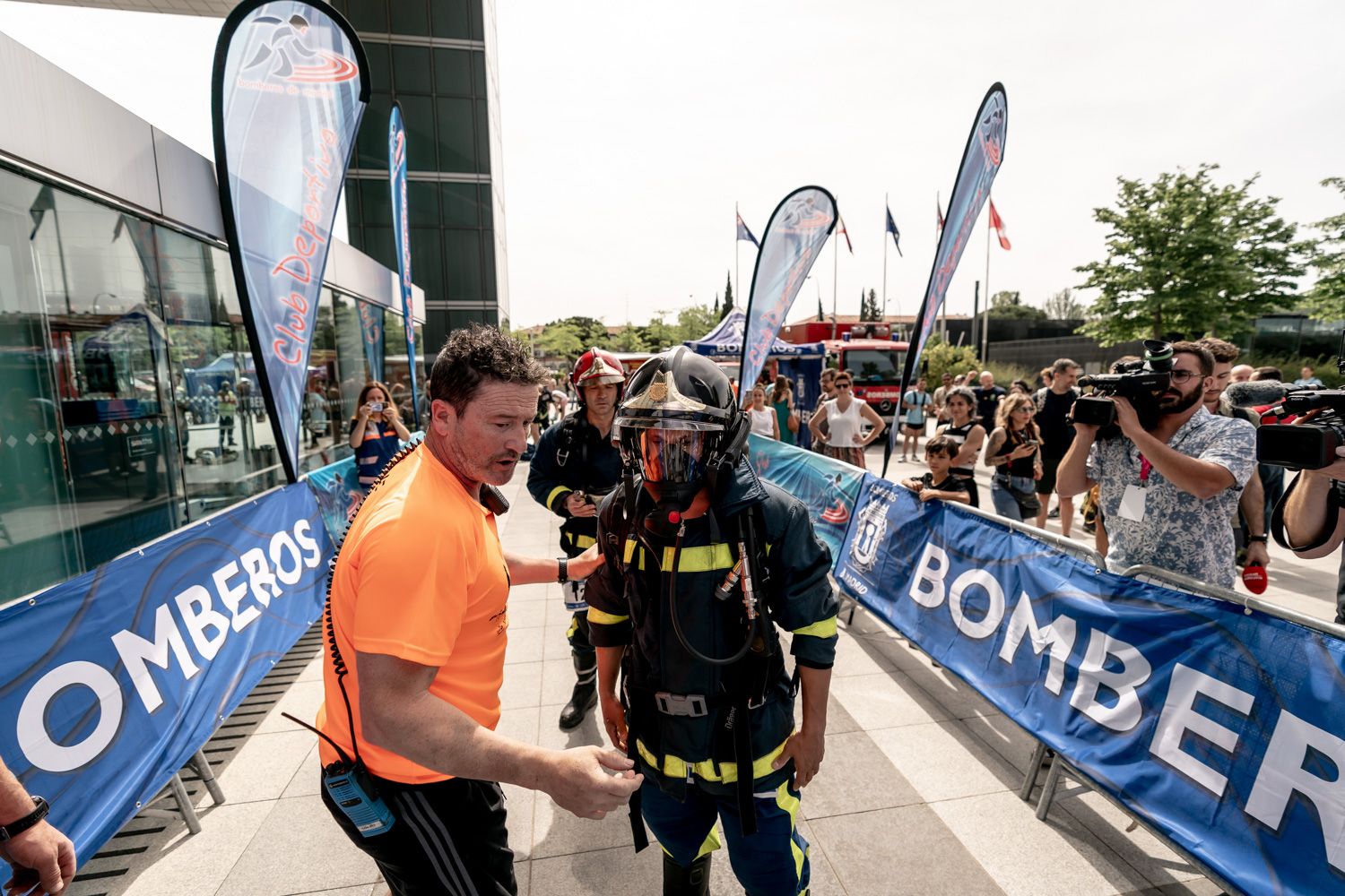 Todas las fotos de la Carrera Vertical Torre Emperador Castellana   @vsmphotoevents  03141