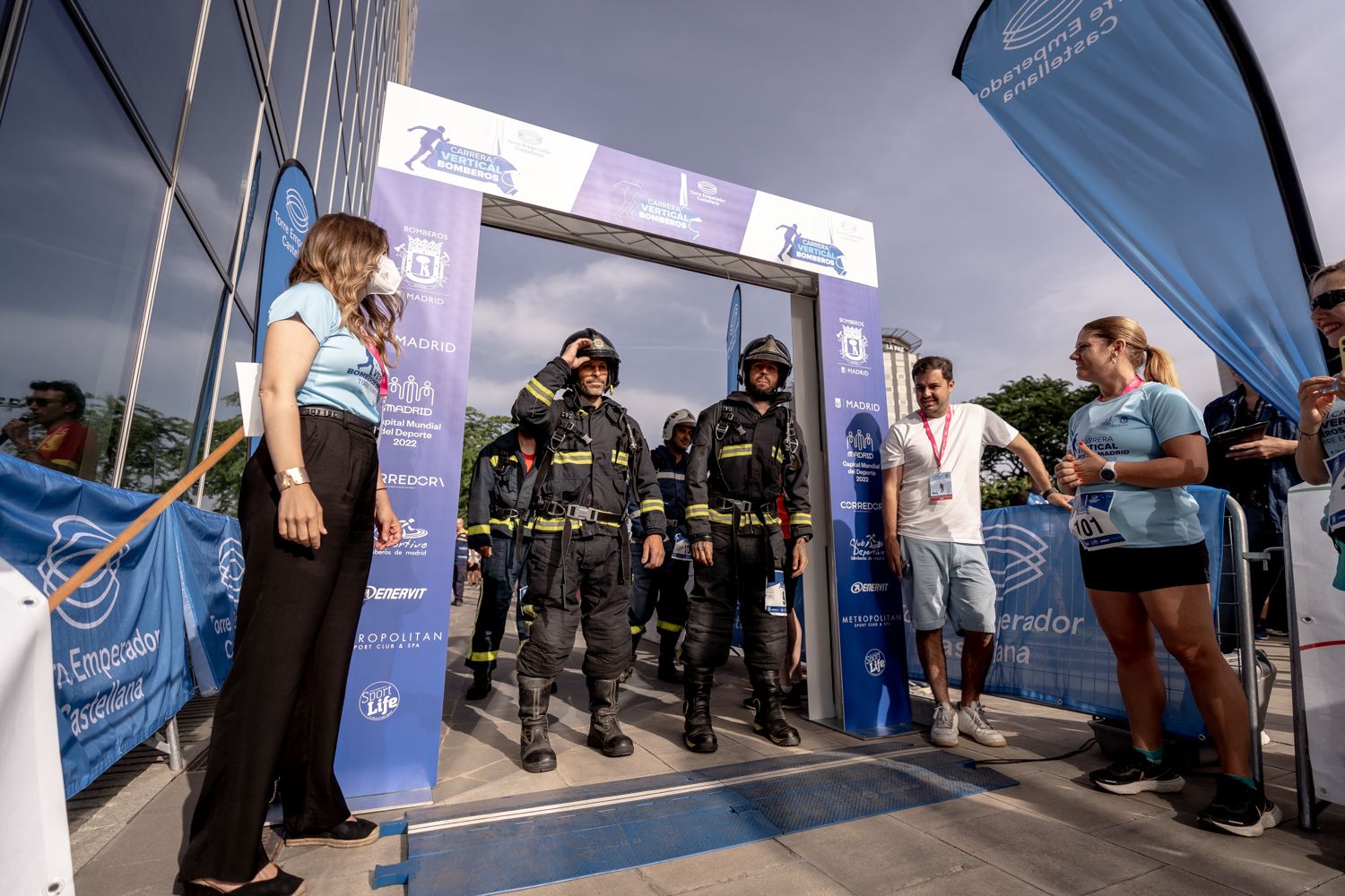 Todas las fotos de la Carrera Vertical Torre Emperador Castellana   @vsmphotoevents  07982