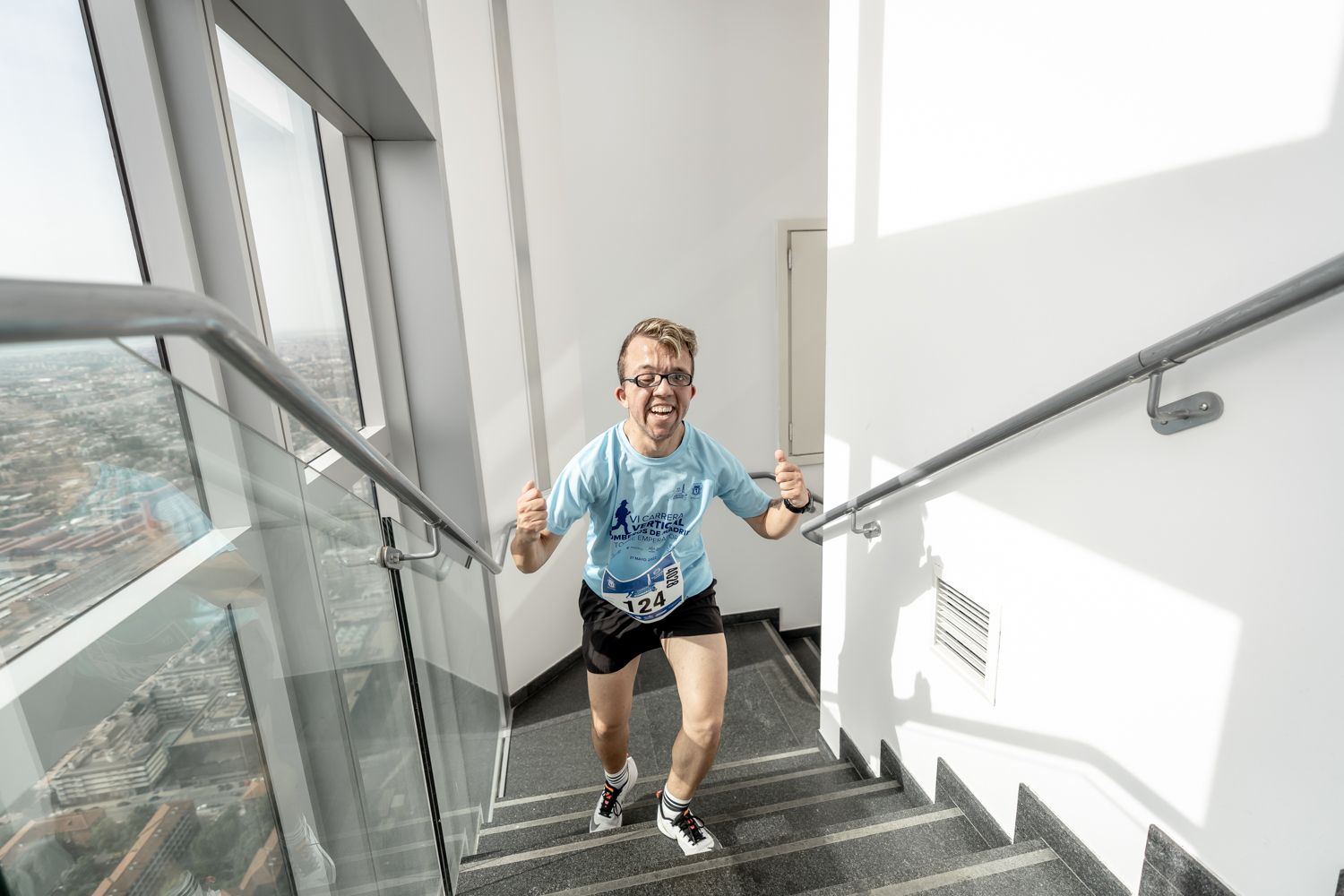 Todas las fotos de la Carrera Vertical Torre Emperador Castellana   @vsmphotoevents  08343