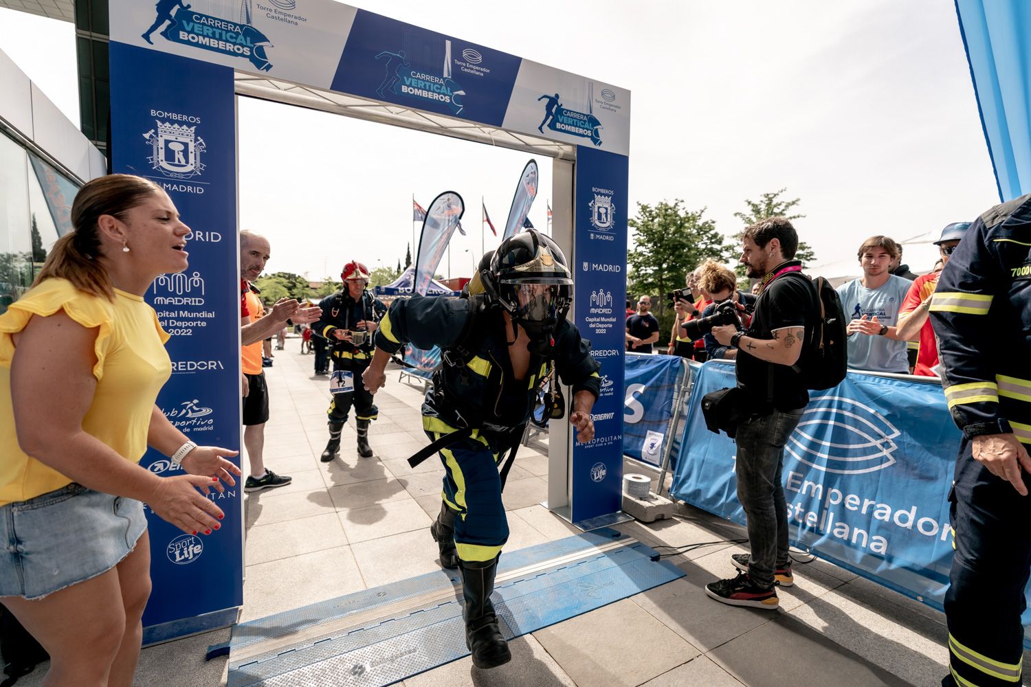 Todas las fotos de la Carrera Vertical Torre Emperador Castellana   @vsmphotoevents  03163