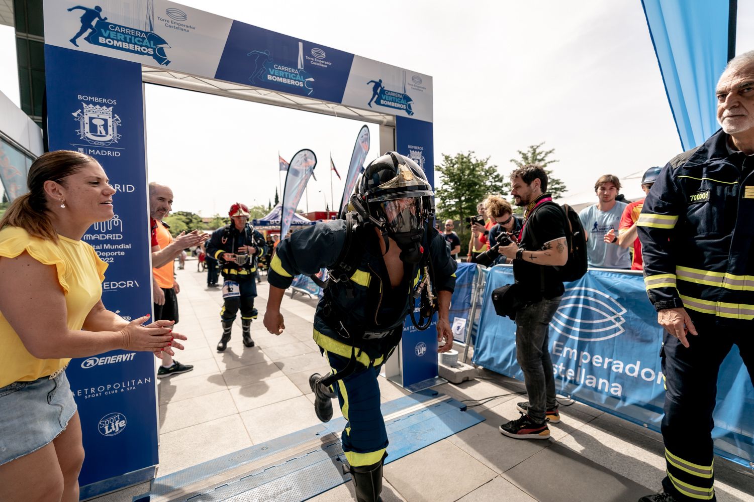 Todas las fotos de la Carrera Vertical Torre Emperador Castellana   @vsmphotoevents  03165