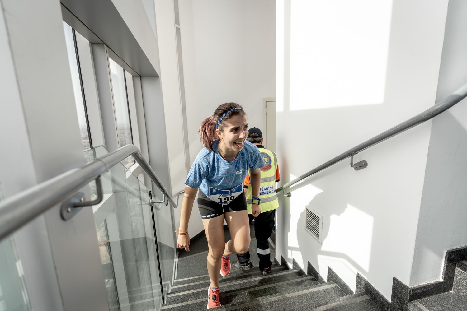 Todas las fotos de la Carrera Vertical Torre Emperador Castellana   @vsmphotoevents  08357