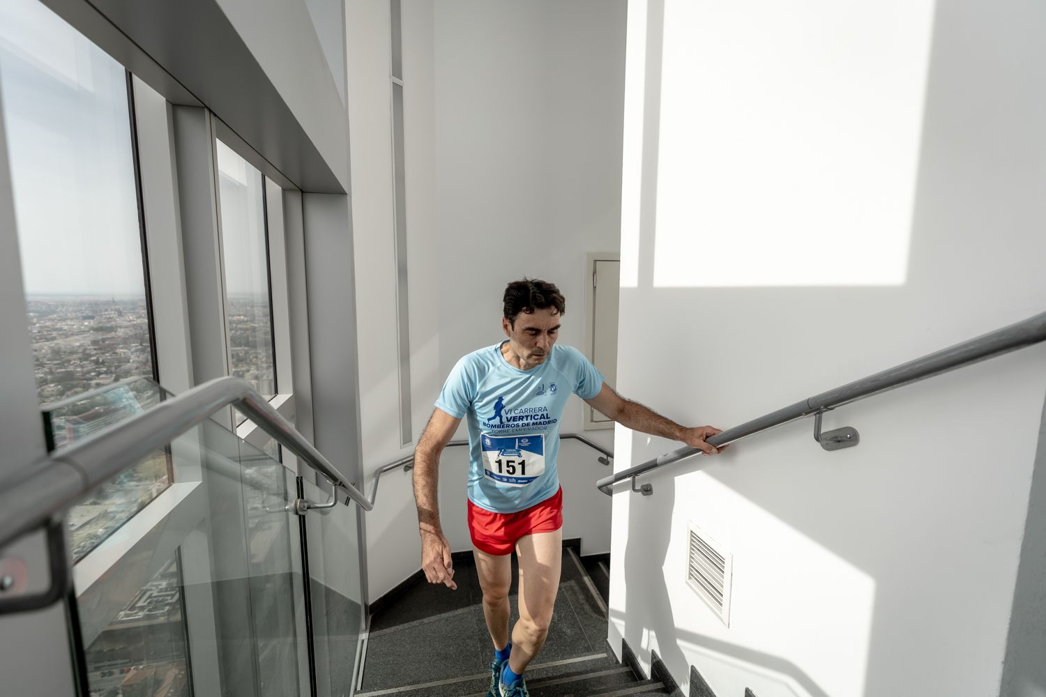 Todas las fotos de la Carrera Vertical Torre Emperador Castellana   @vsmphotoevents  08359