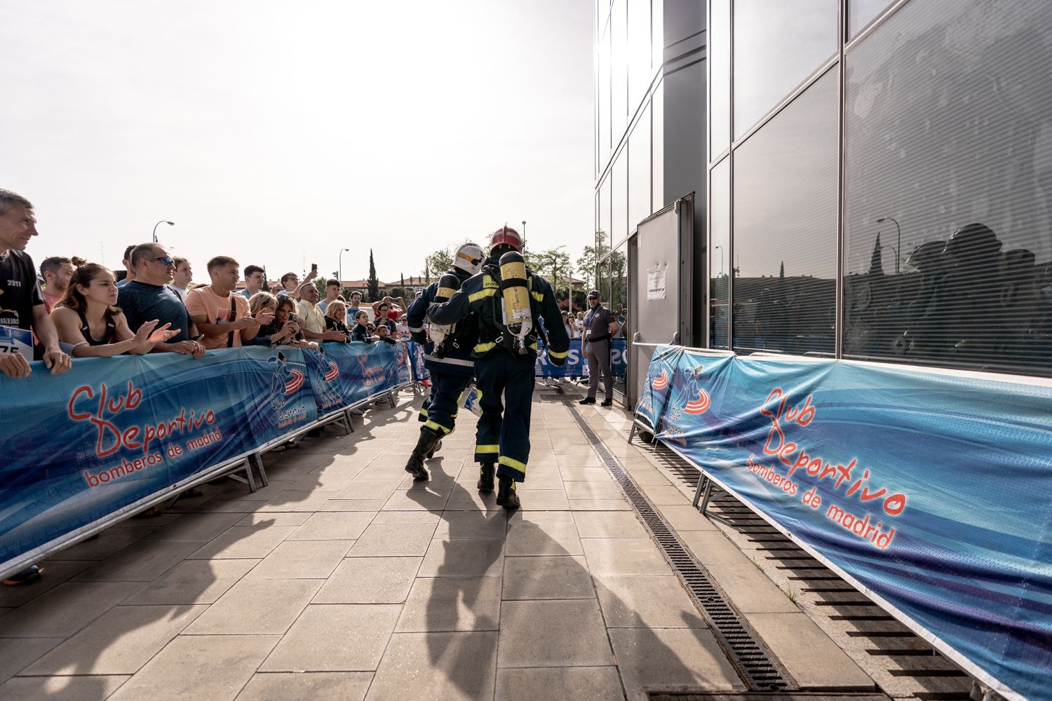 Todas las fotos de la Carrera Vertical Torre Emperador Castellana   @vsmphotoevents  08015