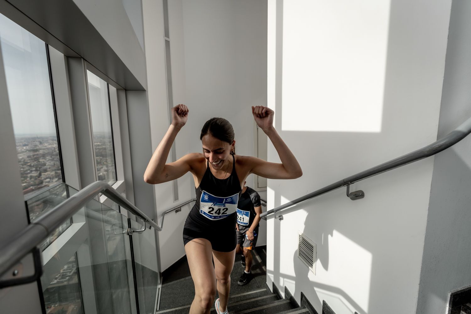 Todas las fotos de la Carrera Vertical Torre Emperador Castellana   @vsmphotoevents  08398