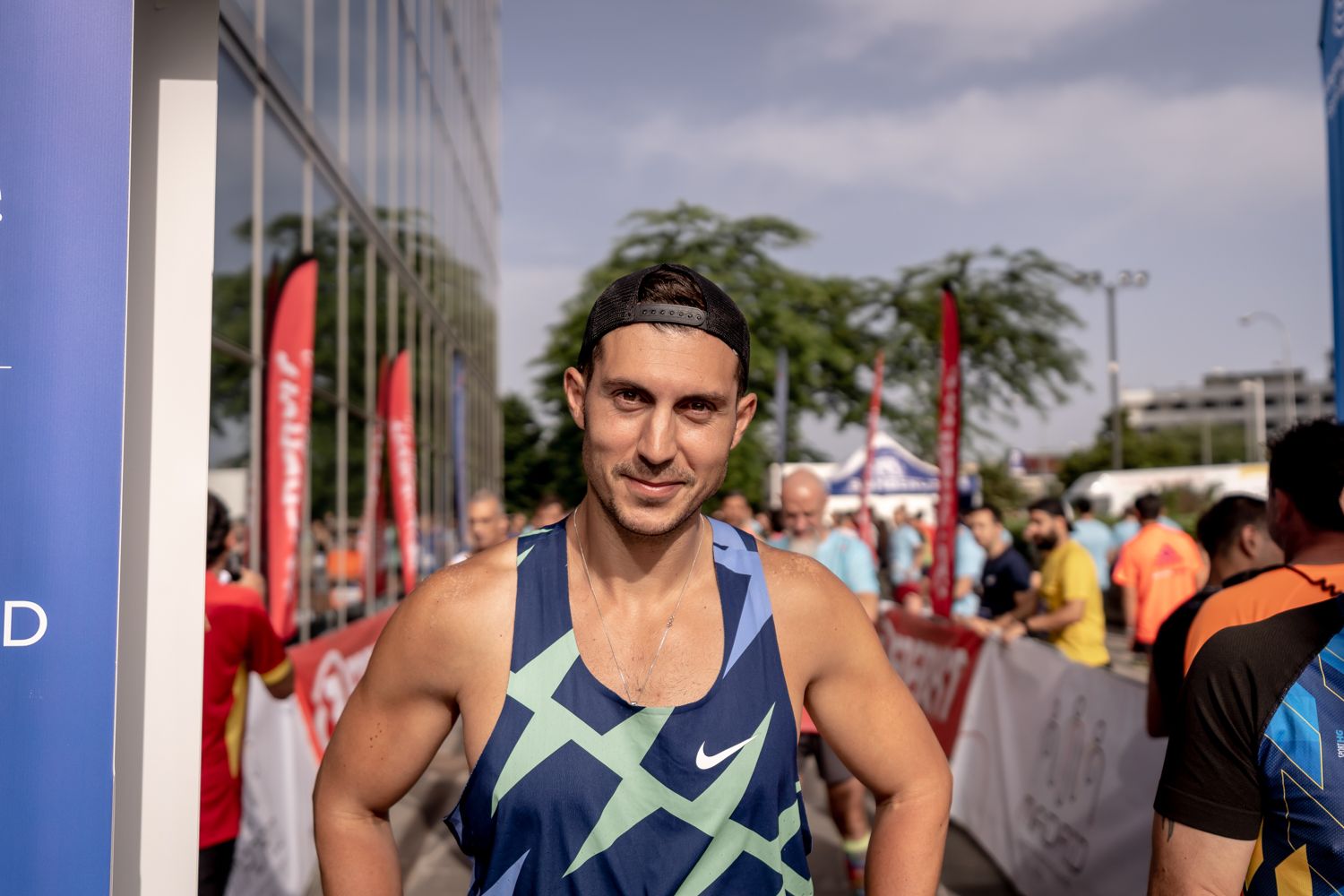 Todas las fotos de la Carrera Vertical Torre Emperador Castellana   @vsmphotoevents  08039
