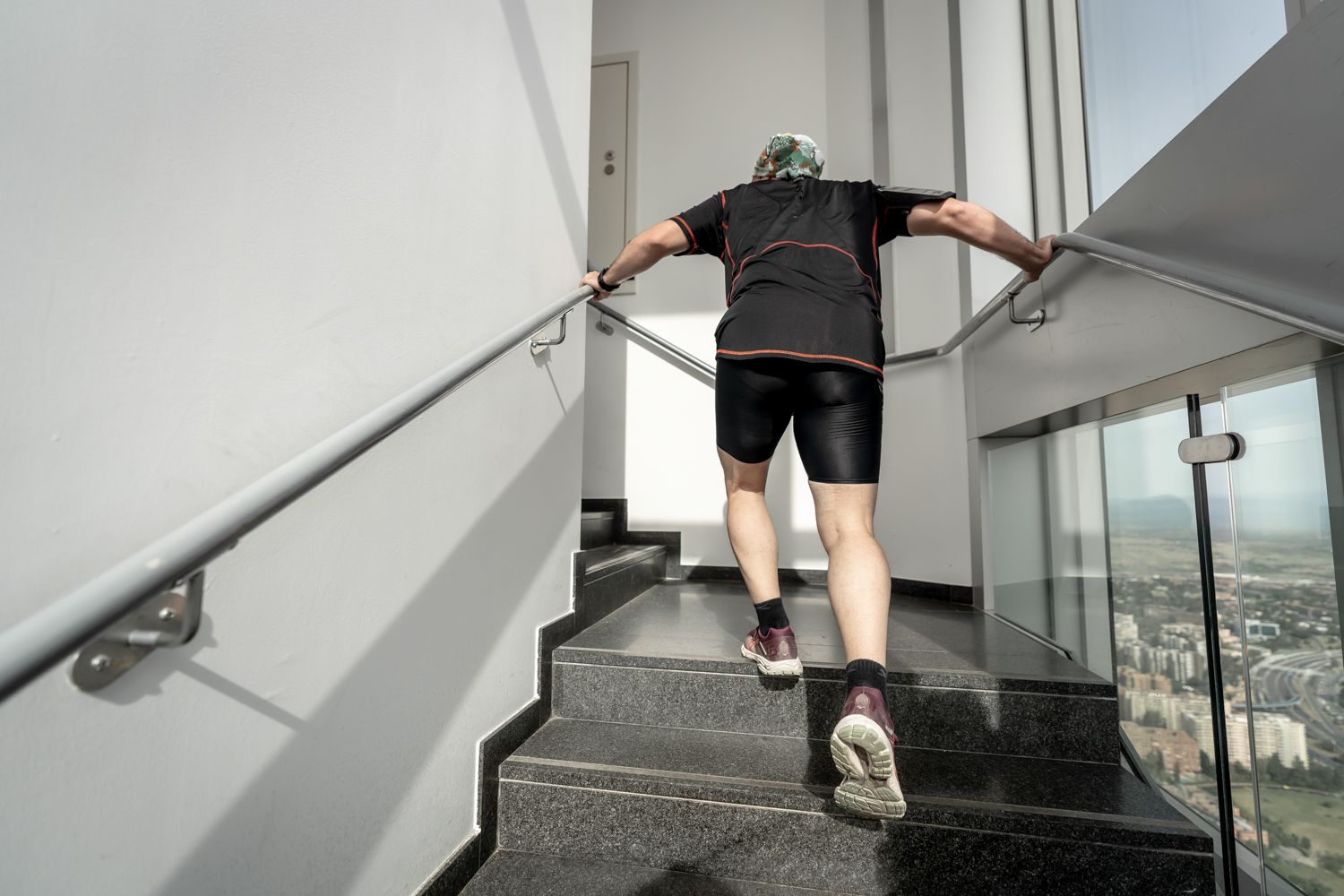Todas las fotos de la Carrera Vertical Torre Emperador Castellana   @vsmphotoevents  08426