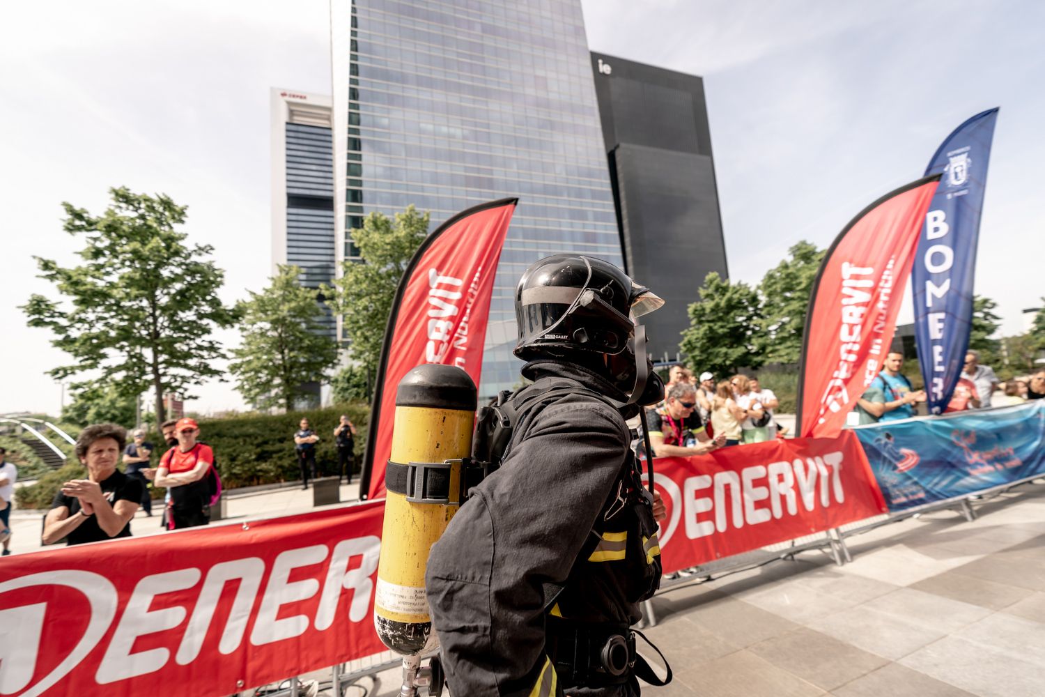 Todas las fotos de la Carrera Vertical Torre Emperador Castellana   @vsmphotoevents  03320