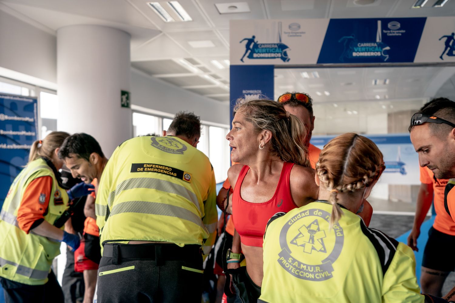 Todas las fotos de la Carrera Vertical Torre Emperador Castellana   @vsmphotoevents  04095
