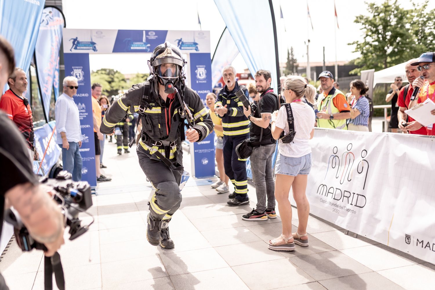 Todas las fotos de la Carrera Vertical Torre Emperador Castellana   @vsmphotoevents  08765