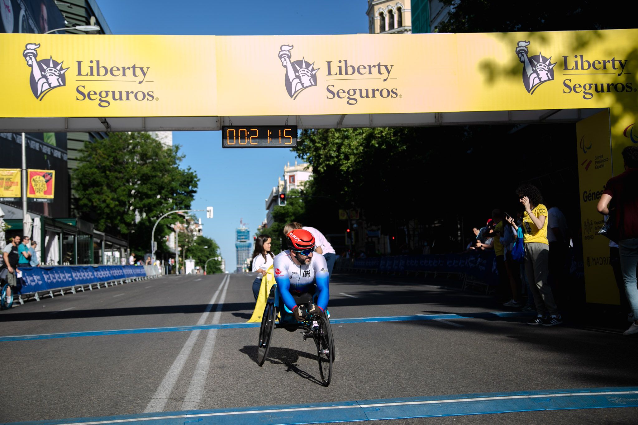 Las mejores fotos de la meta de la Carrera Liberty de Madrid   21
