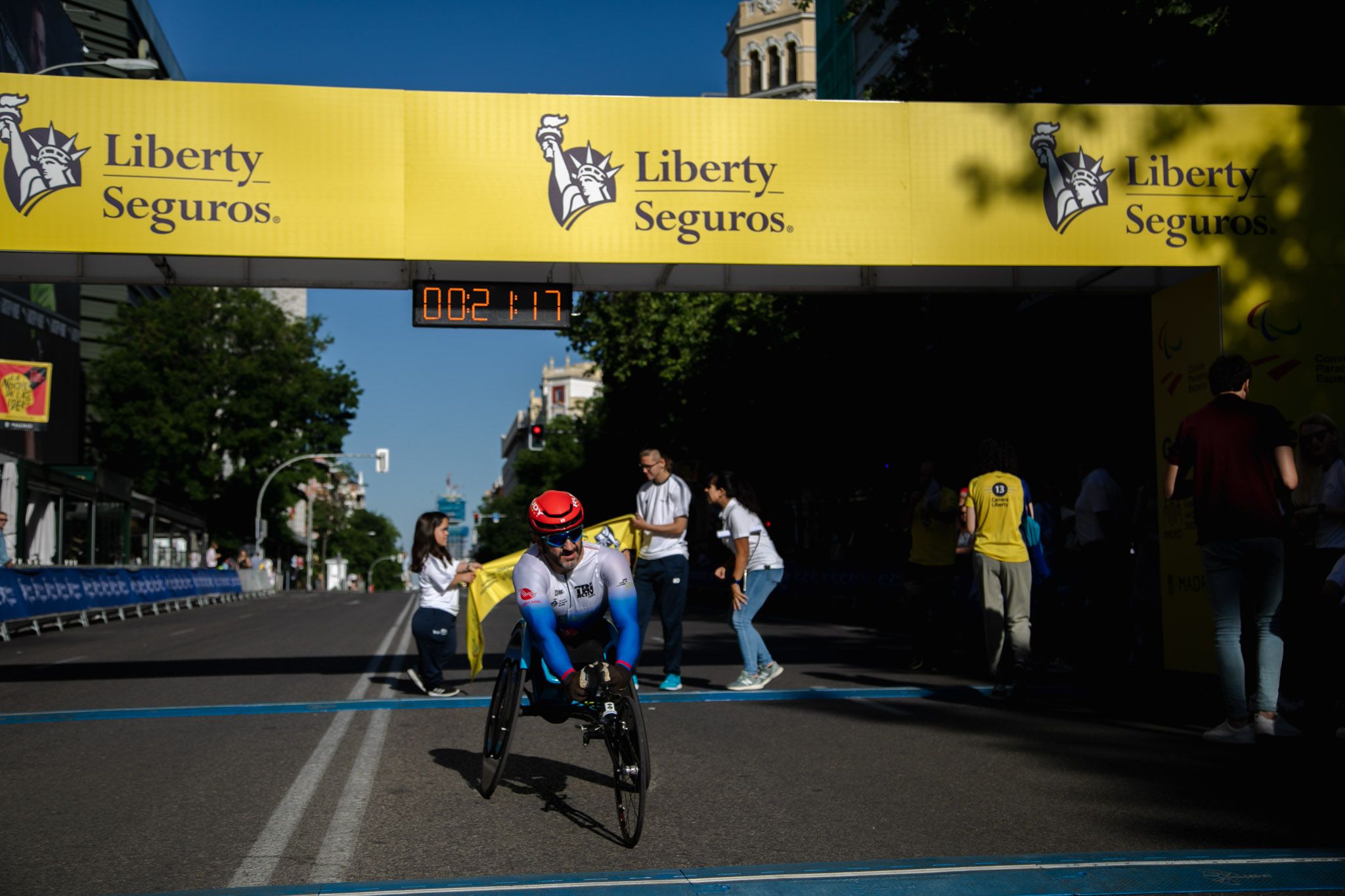 Las mejores fotos de la meta de la Carrera Liberty de Madrid   23