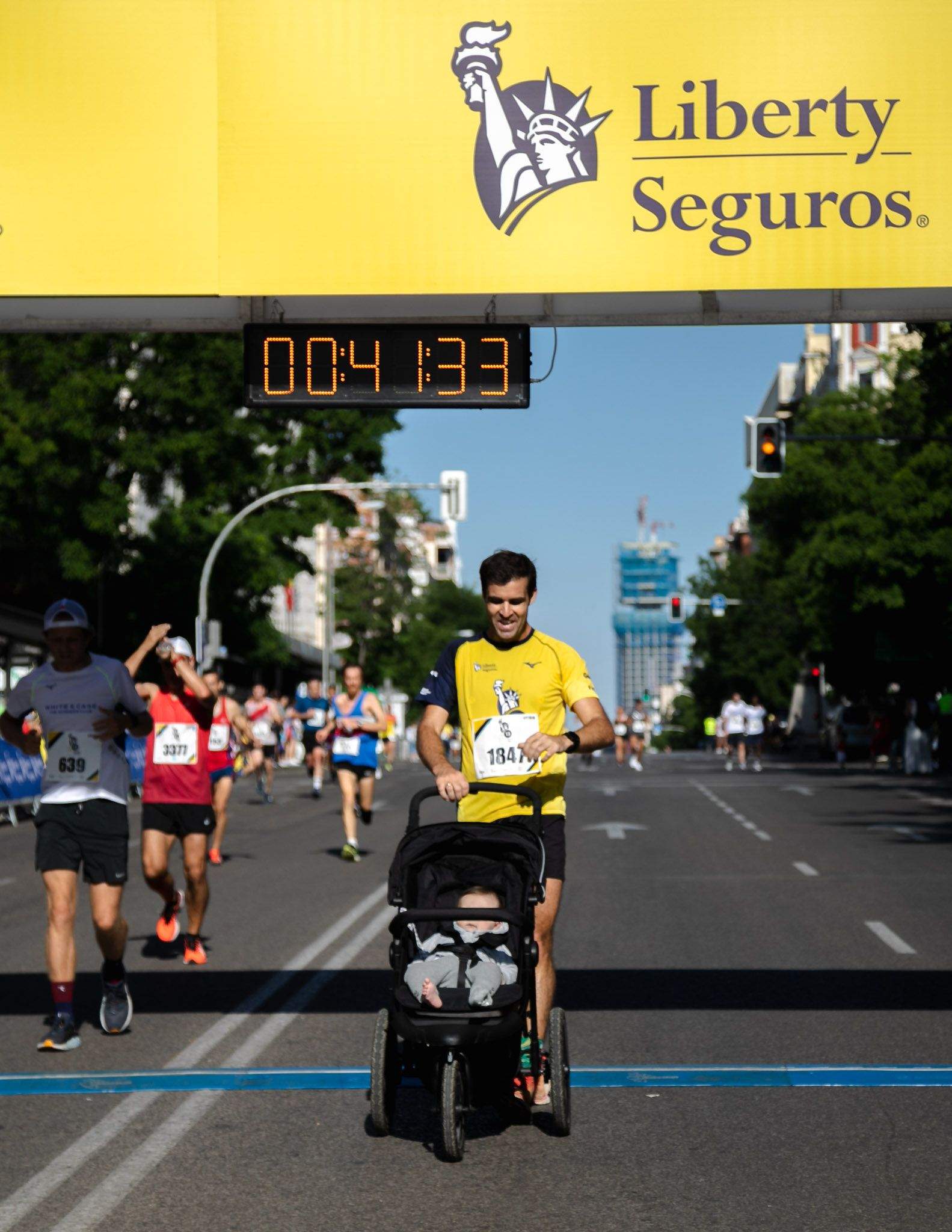 Las mejores fotos de la meta de la Carrera Liberty de Madrid   341