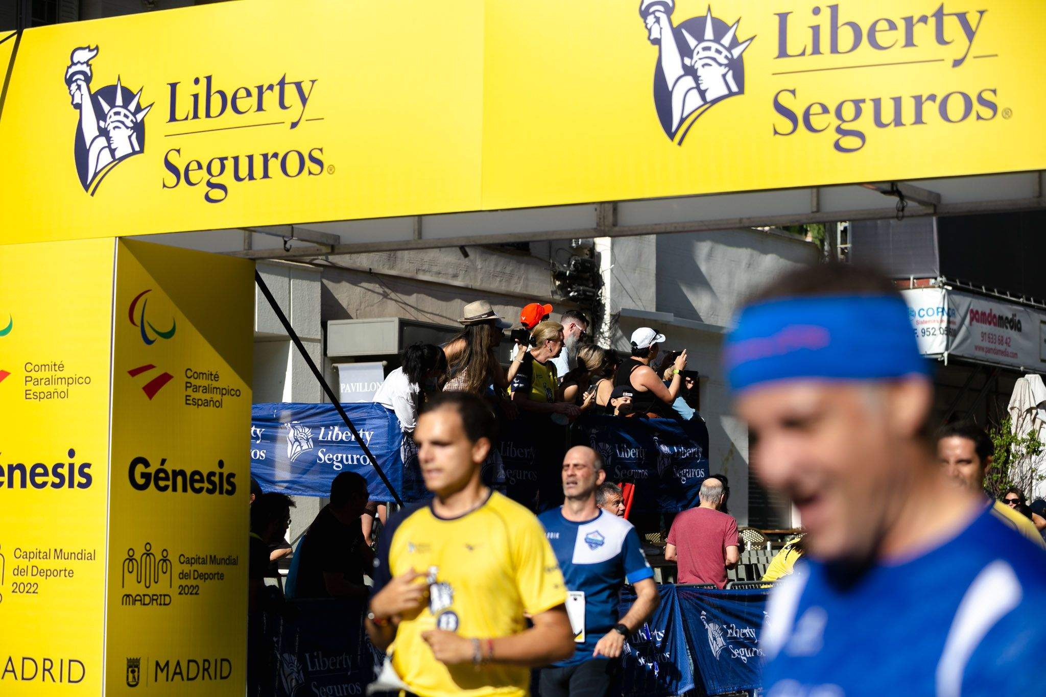 Las mejores fotos de la meta de la Carrera Liberty de Madrid   444