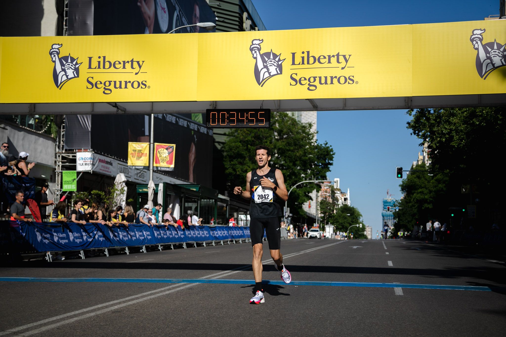 Las mejores fotos de la meta de la Carrera Liberty de Madrid   180
