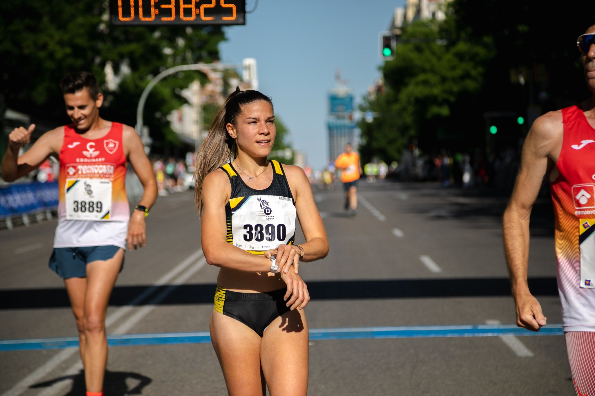 Las mejores fotos de la meta de la Carrera Liberty de Madrid   266