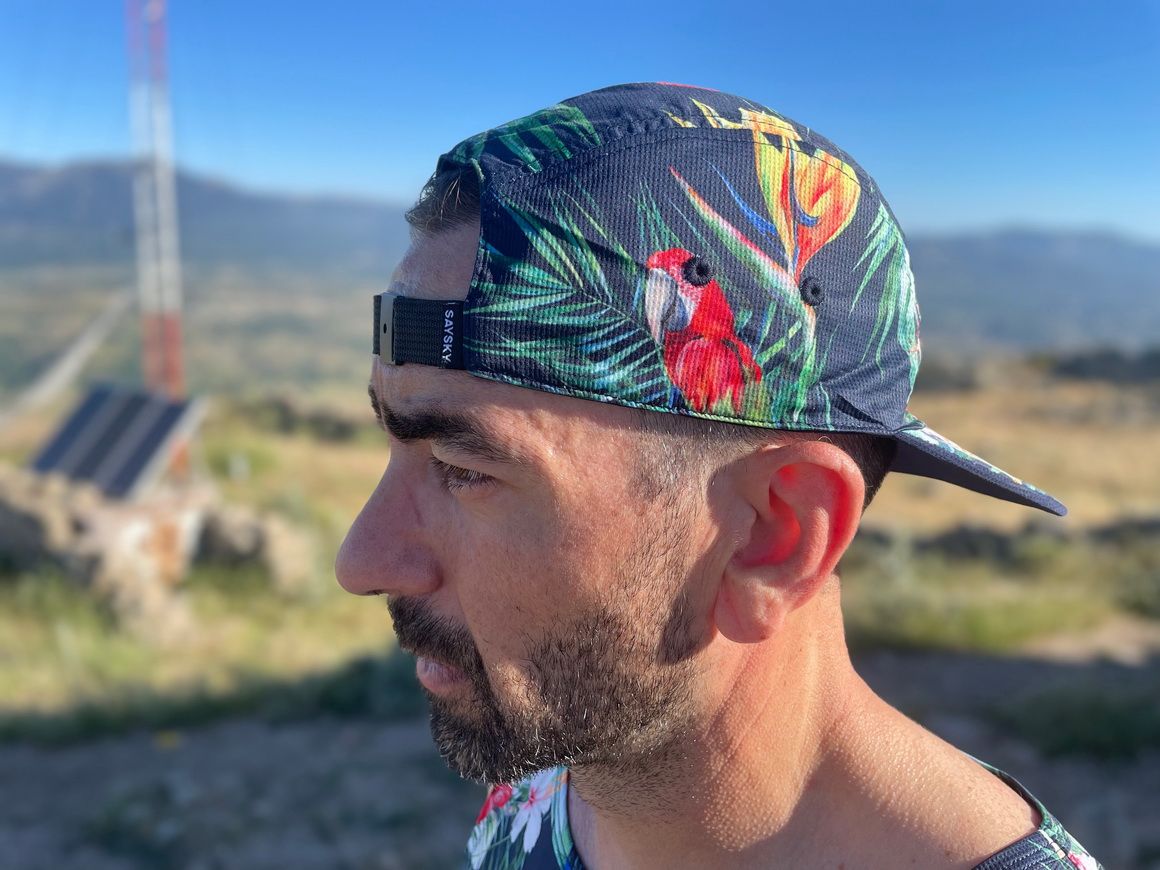 Así es la gorra Saysky Flowers Reverse Cap