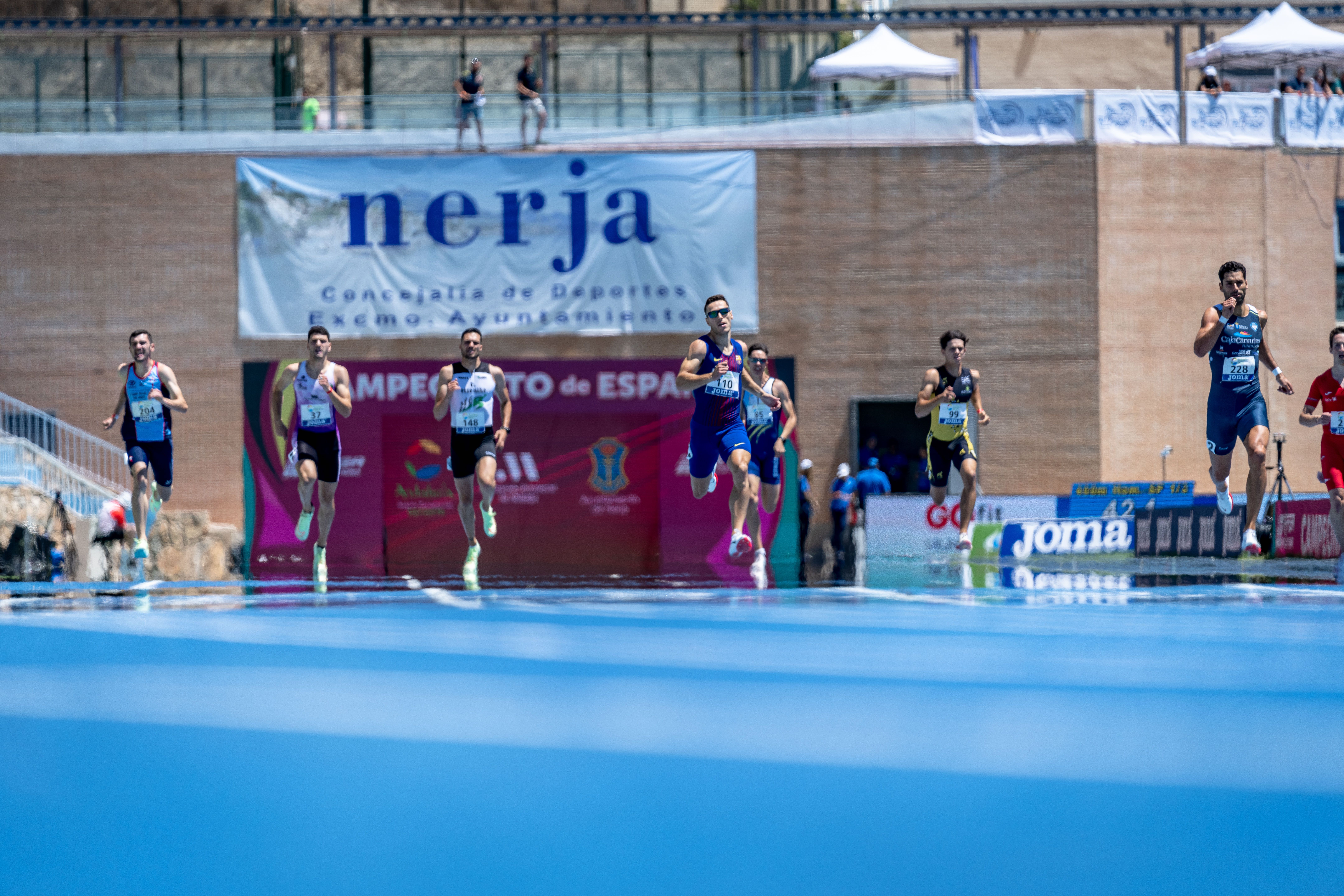 Manuel Guijarro y Samuel García, a la final de 400.