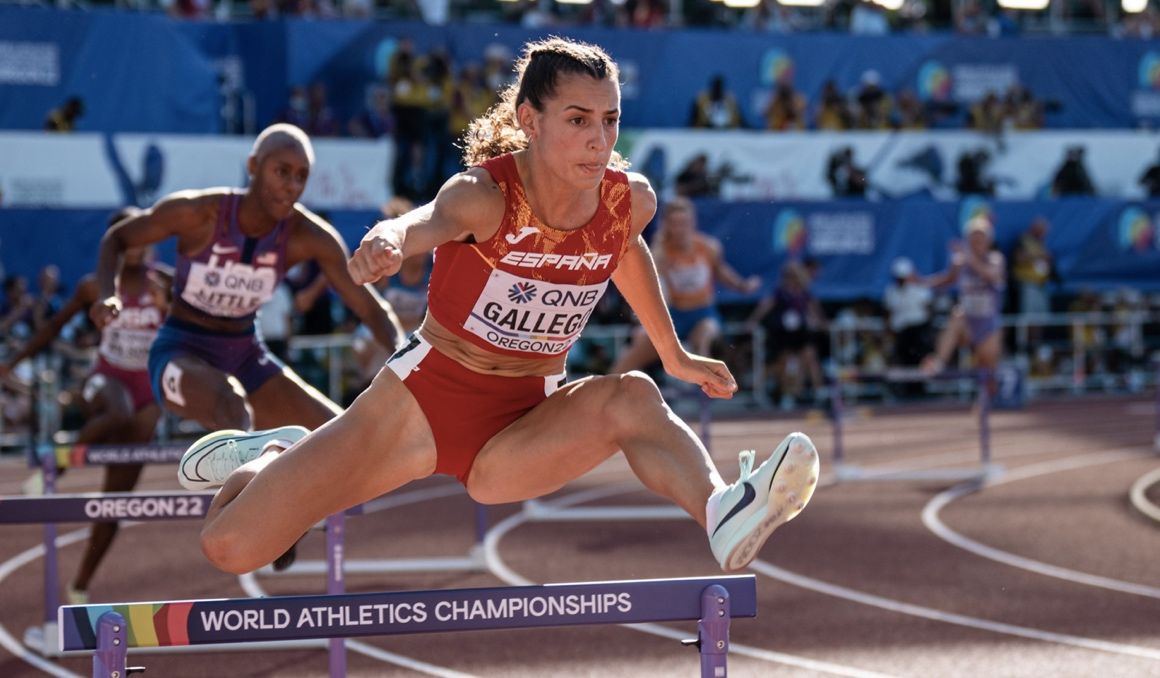 Sara Gallego finalizando quinta en su semifinal de los 400 metros vallas del Campeonato del Mundo de Eugene. SPORTMEDIA 2.