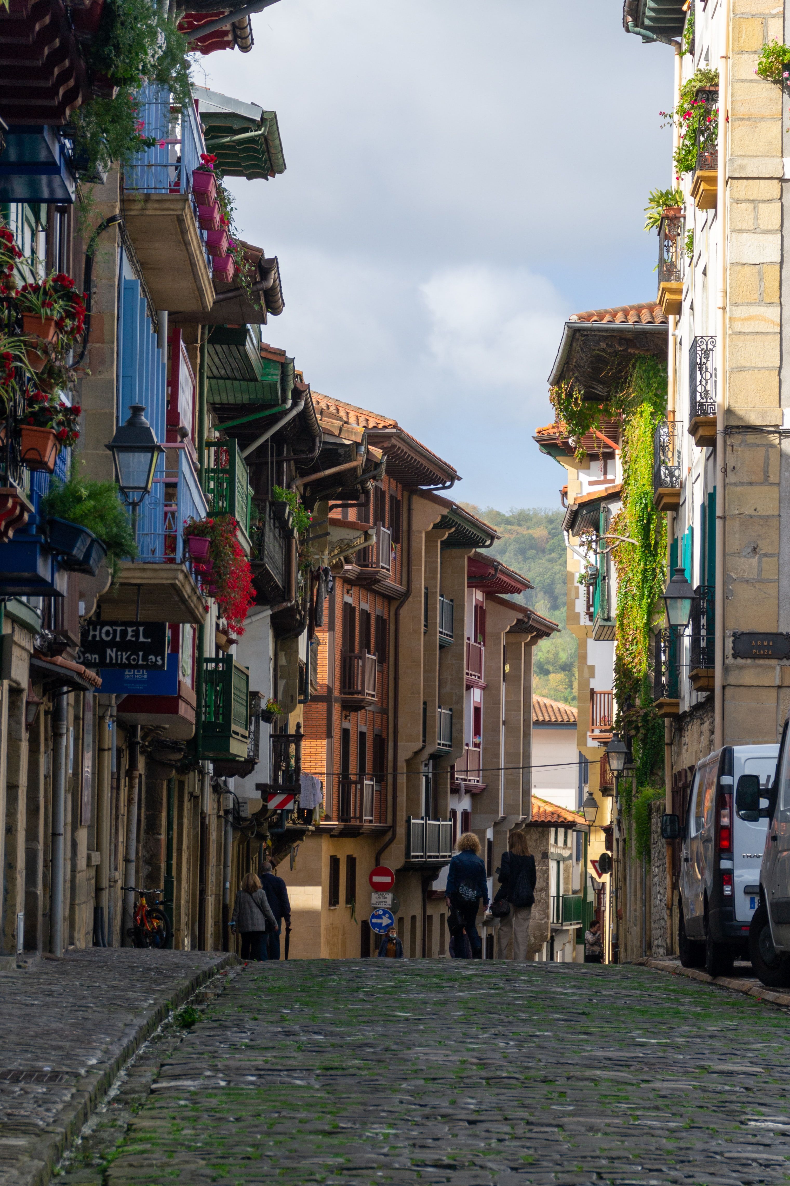 La localidad de Hondarribia te ofrece un paseo espectacular. DAVID VIVES. La localidad de Hondarribia te ofrece un paseo espectacular. DAVID VIVES.
