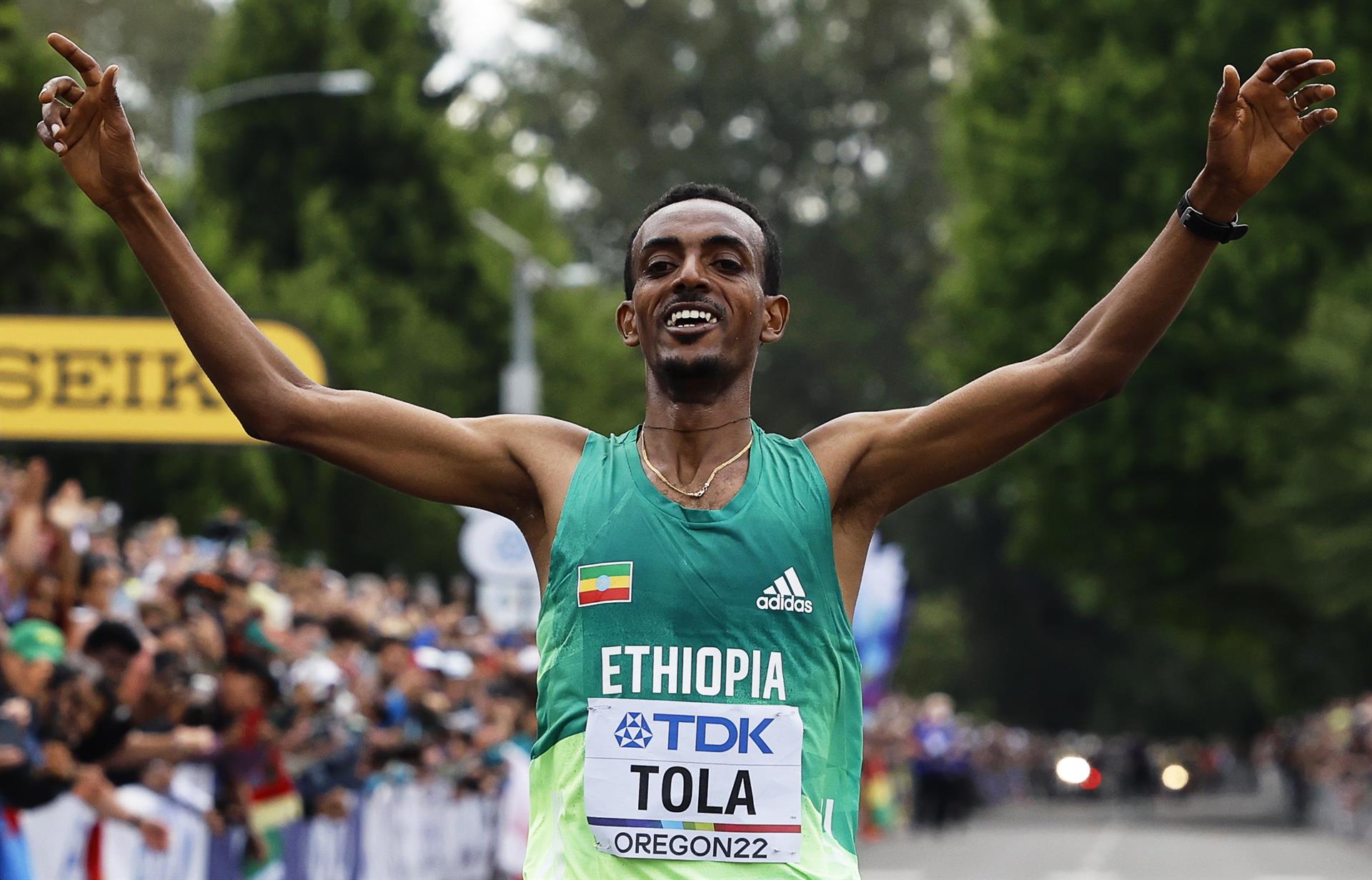 Tamirat Tola, que correrá el Maratón de Valencia, en el Campeonato del Mundo de Eugene. EFE.