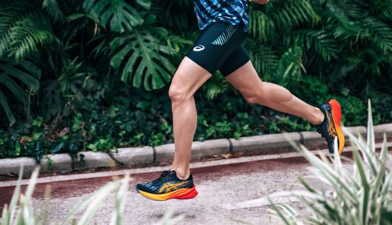 ASICS NOVABLAST 3: La revolución del running - Corredor Promedio