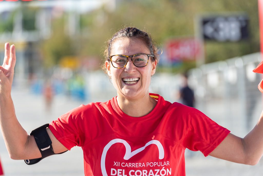 Aunque no vivas en Madrid, con tu móvil puedes ser protagonista de la versión virtual de la Carrera Popular del Corazón desde cualquier parte del mundo.