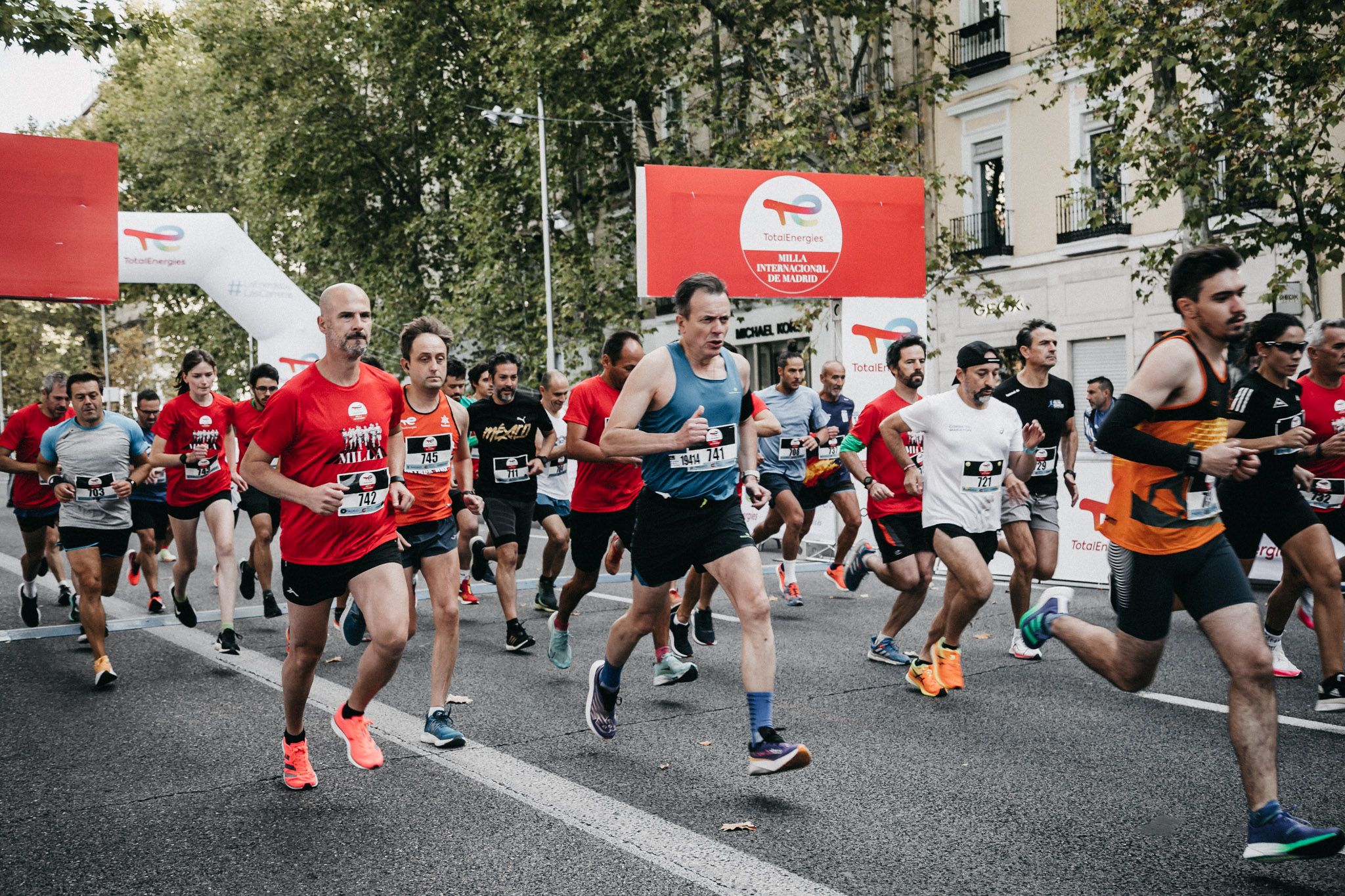 Las mejores imágenes de las carreras populares de la TotalEnergies Milla de Madrid. Latemilente 320