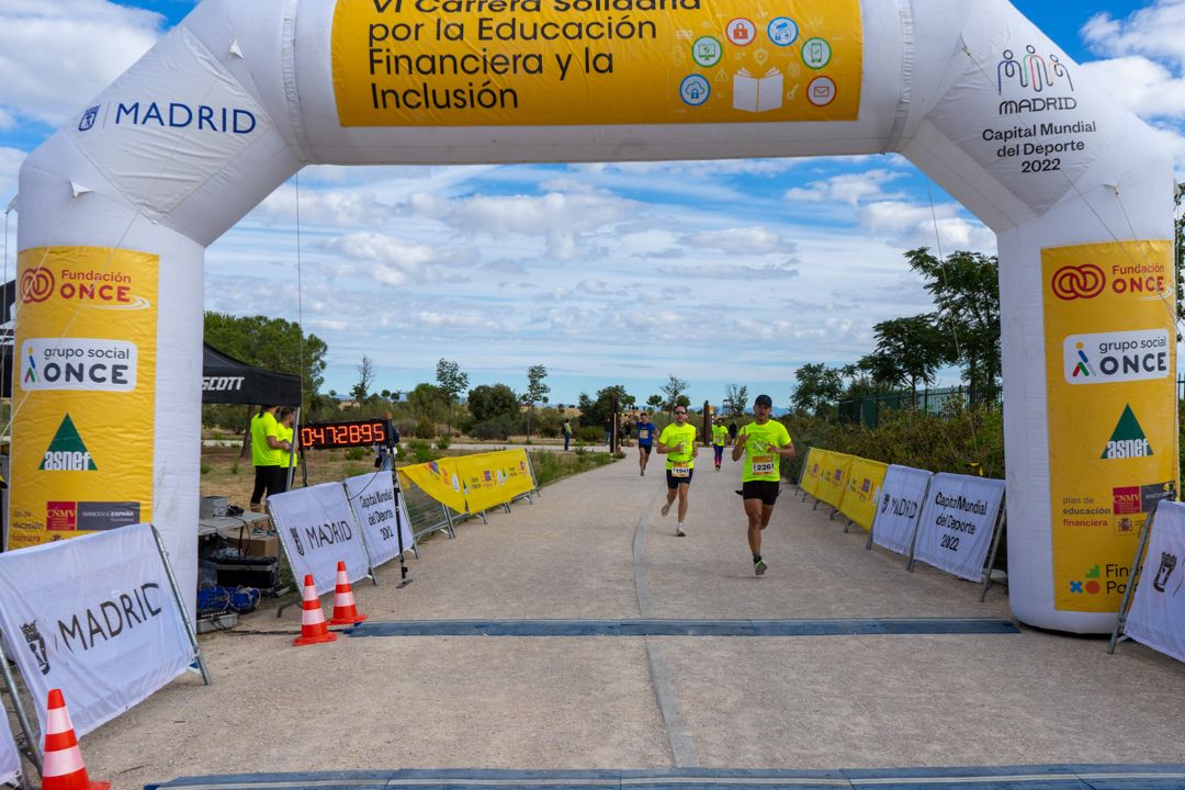 Carrera Solidaria por la Educación Financiera y la Inclusión 196