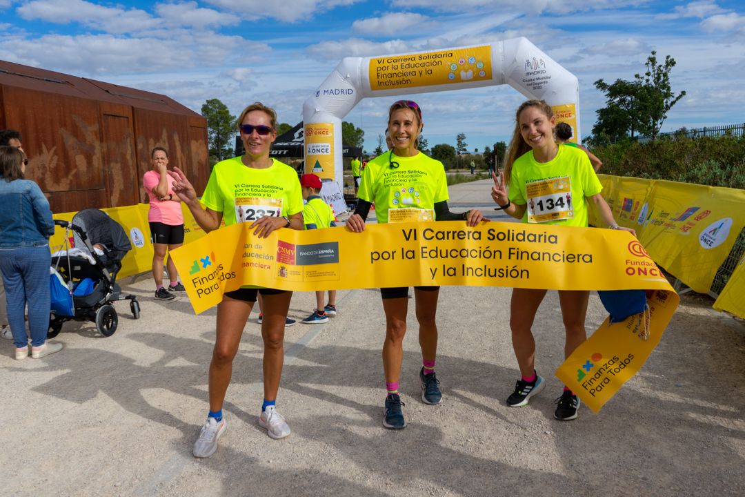 Carrera Solidaria por la Educación Financiera y la Inclusión 210