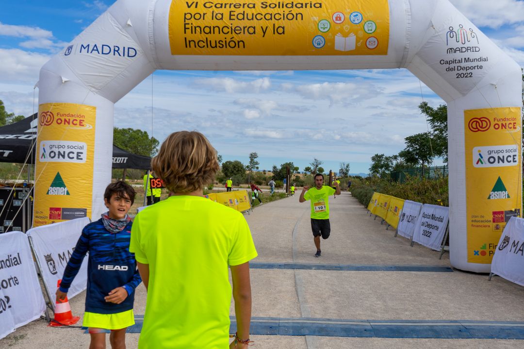 Carrera Solidaria por la Educación Financiera y la Inclusión 244