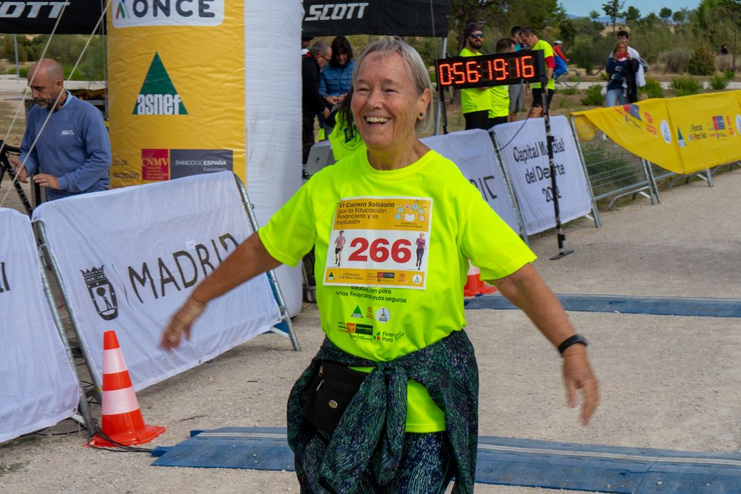 Carrera Solidaria por la Educación Financiera y la Inclusión 251