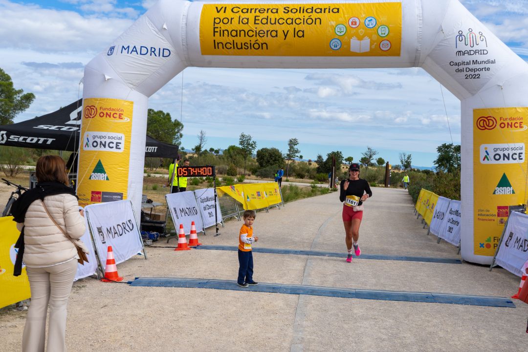 Carrera Solidaria por la Educación Financiera y la Inclusión 255