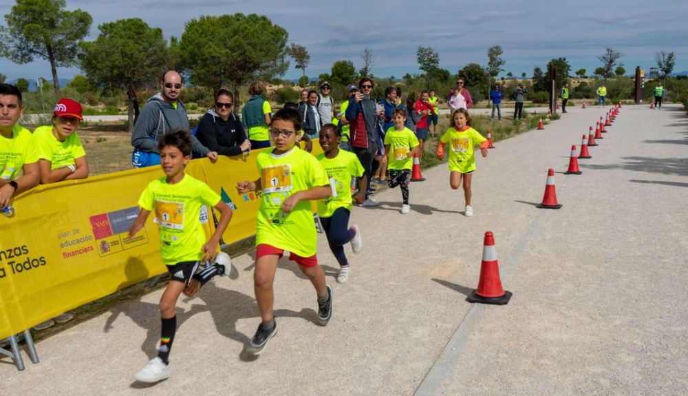 Carrera Solidaria por la Educación Financiera y la Inclusión 298