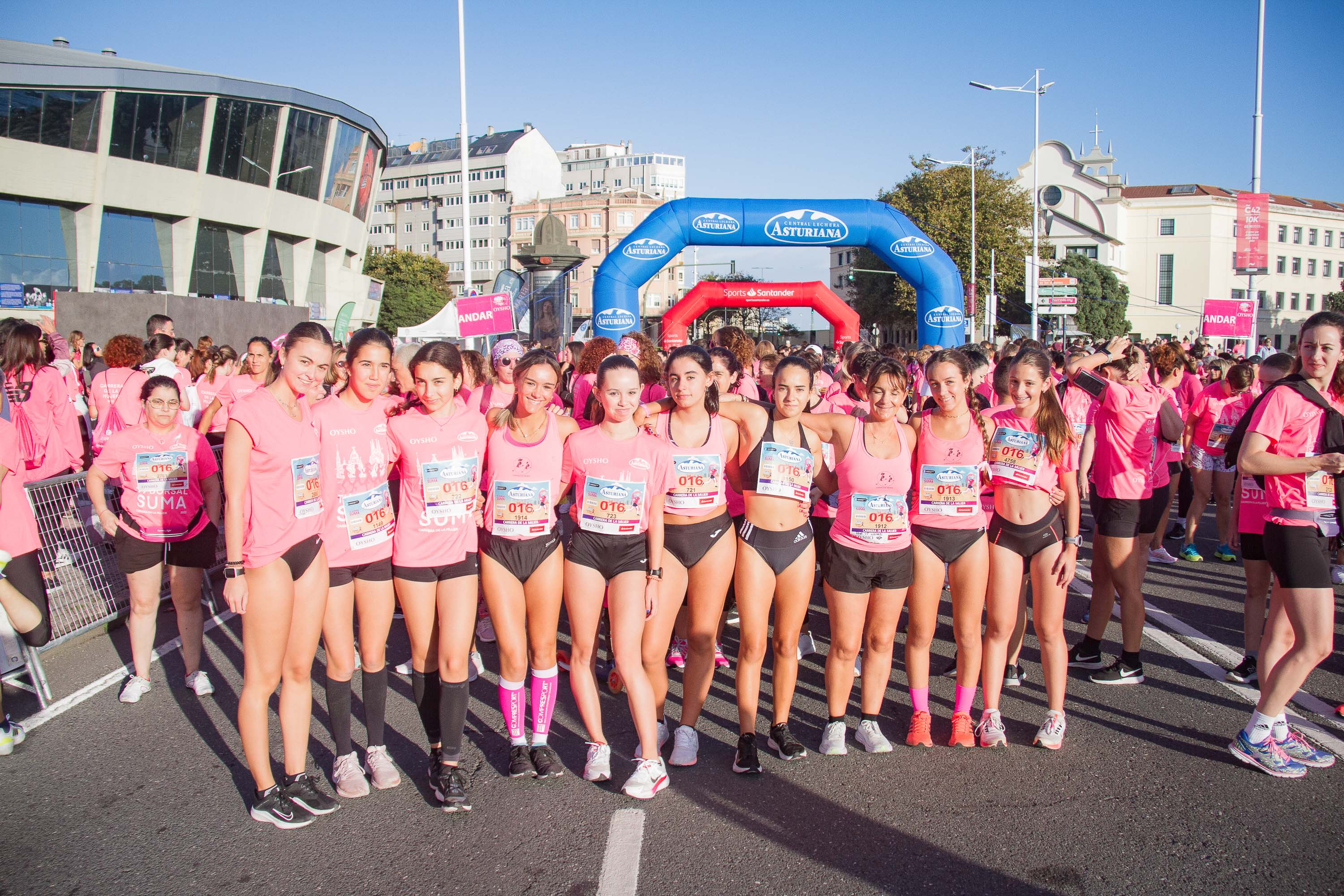 Las mejores fotos de la Carrera de la Mujer Central Lechera Asturiana de A Coruña. 11