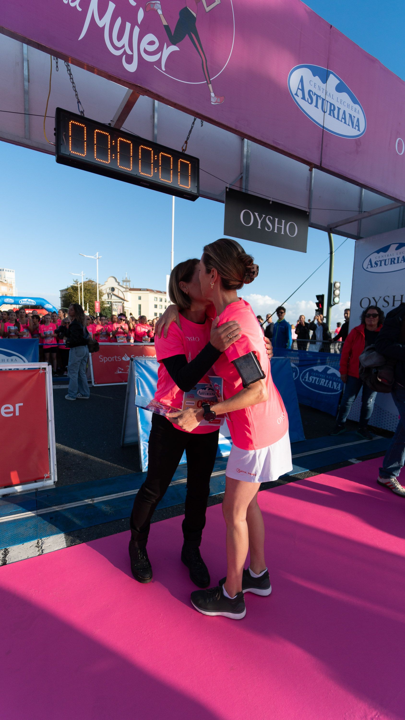 Las mejores fotos de la Carrera de la Mujer Central Lechera Asturiana de A Coruña. 18