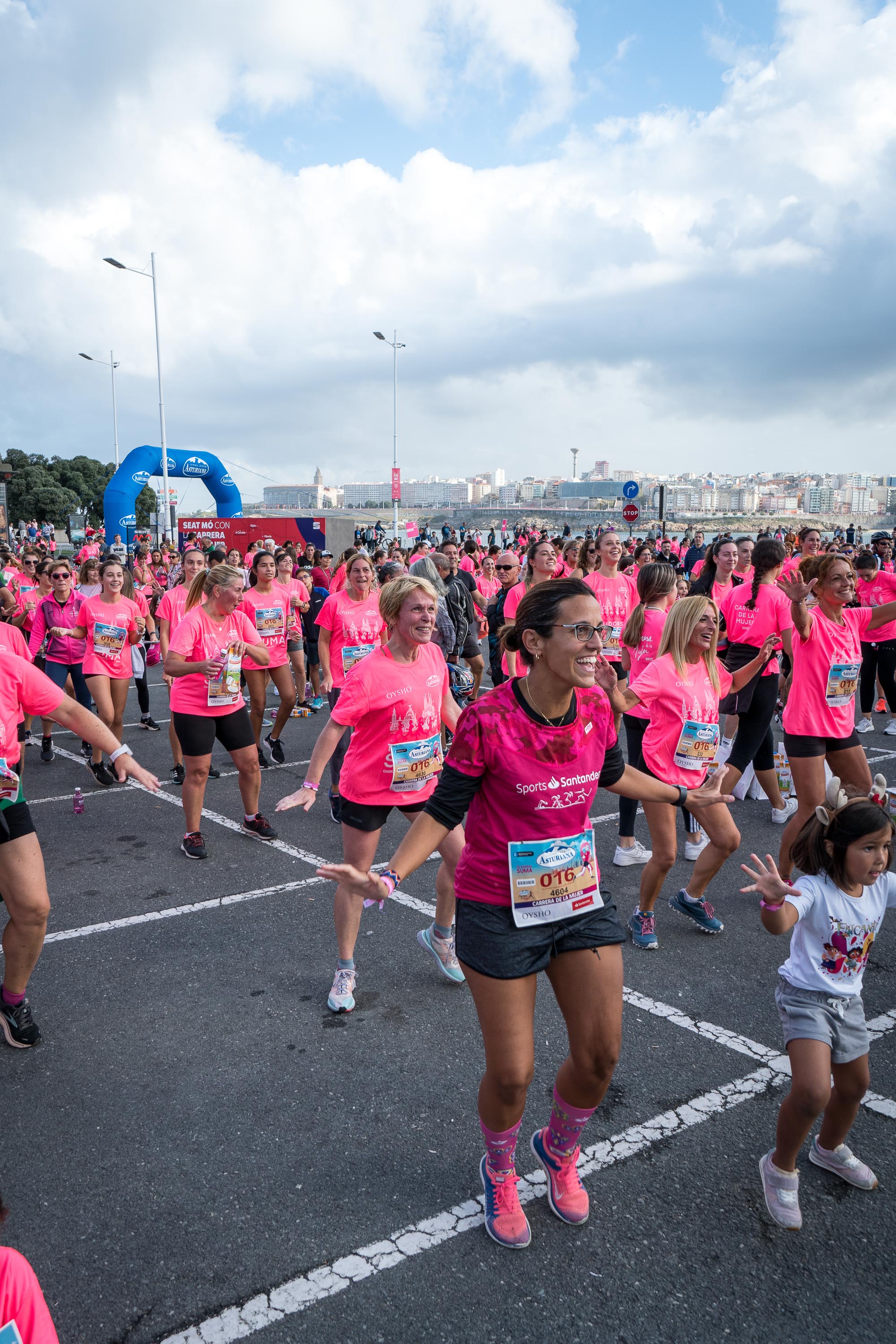 Las mejores fotos de la Carrera de la Mujer Central Lechera Asturiana de A Coruña. 321
