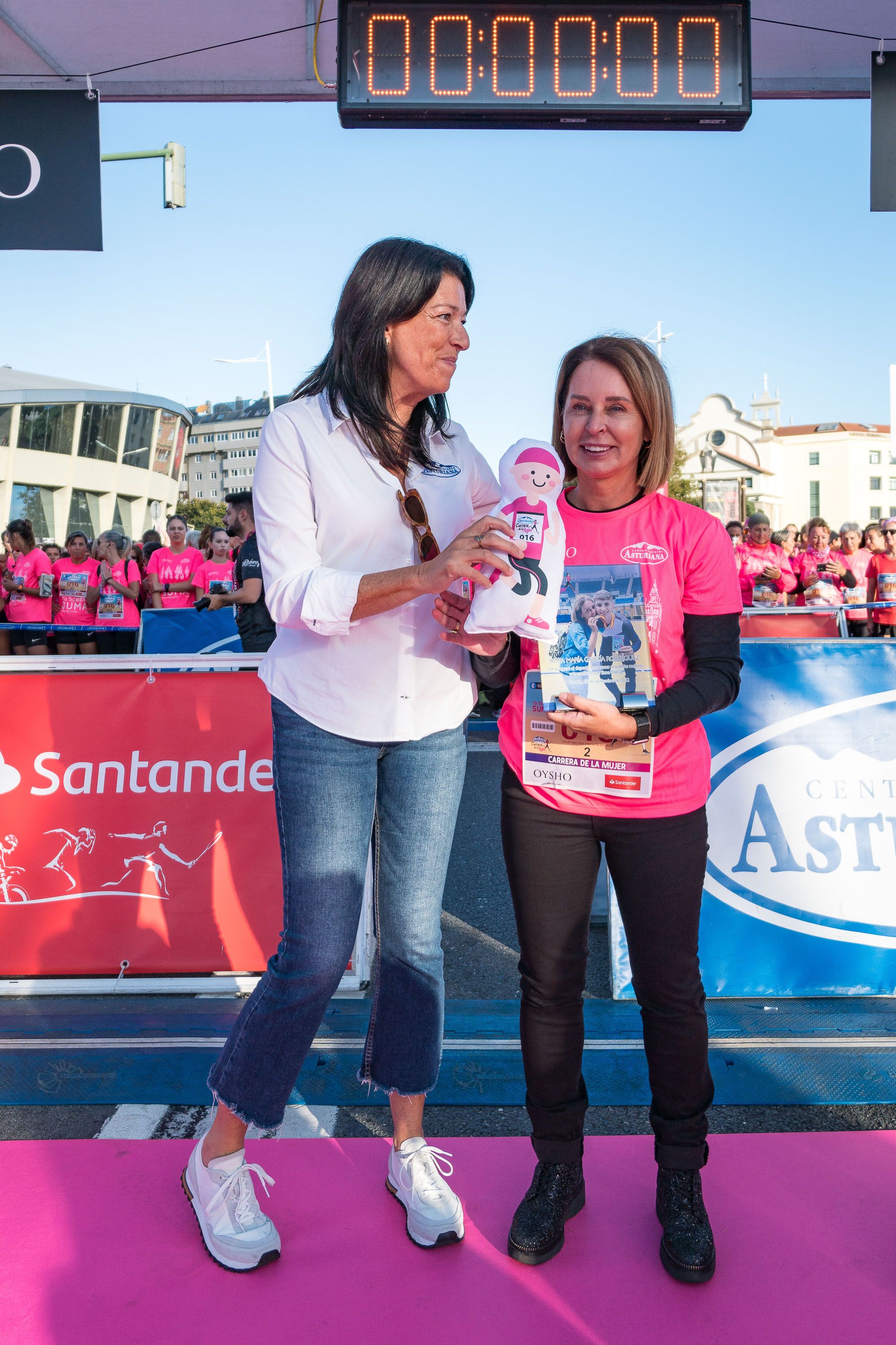 Las mejores fotos de la Carrera de la Mujer Central Lechera Asturiana de A Coruña. 30