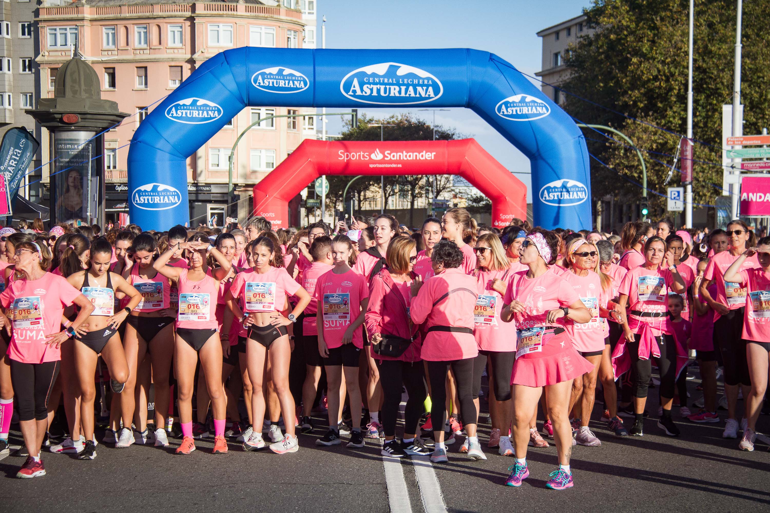 Las mejores fotos de la Carrera de la Mujer Central Lechera Asturiana de A Coruña. 38