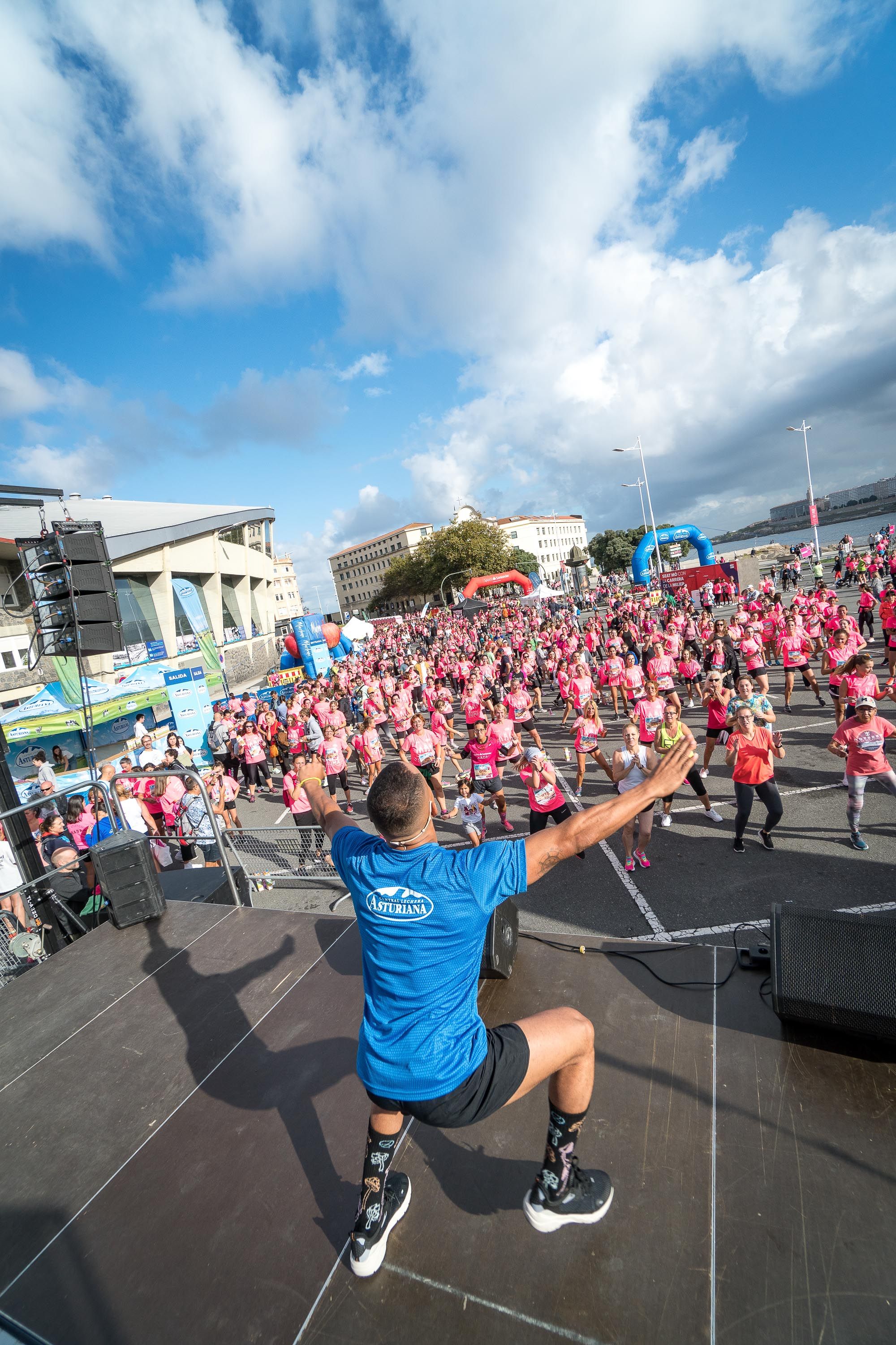 Las mejores fotos de la Carrera de la Mujer Central Lechera Asturiana de A Coruña. 333
