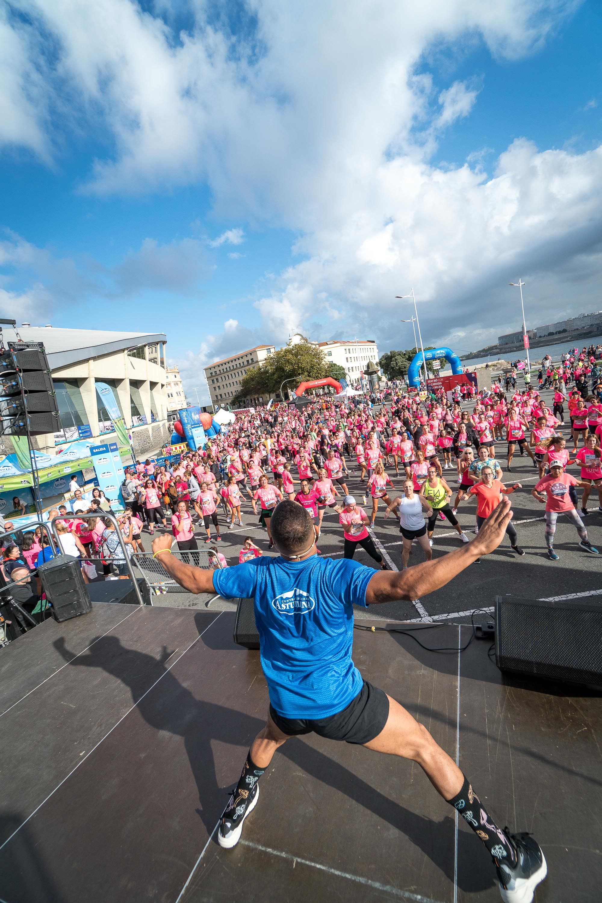 Las mejores fotos de la Carrera de la Mujer Central Lechera Asturiana de A Coruña. 334