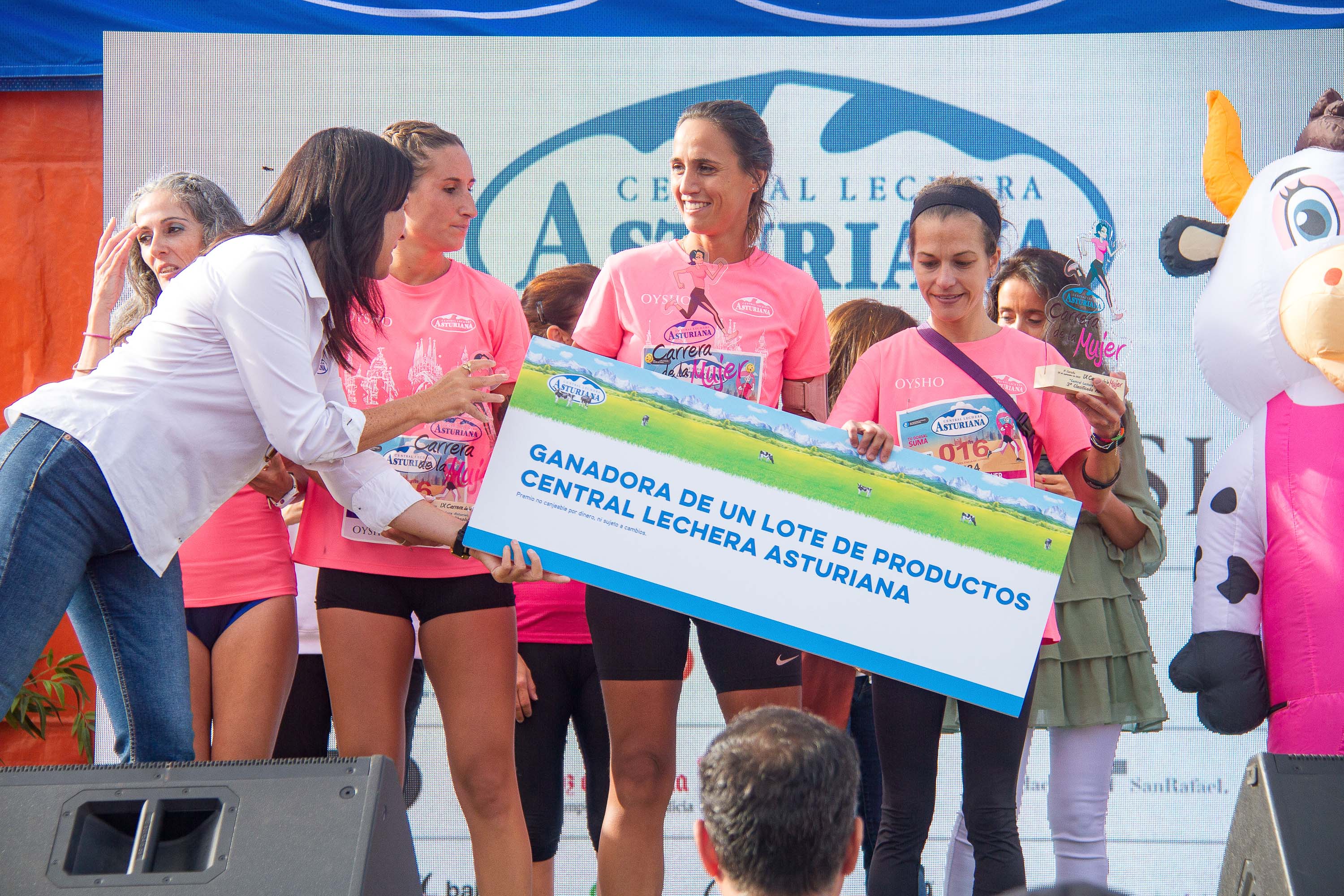 Las mejores fotos de la Carrera de la Mujer Central Lechera Asturiana de A Coruña. 345